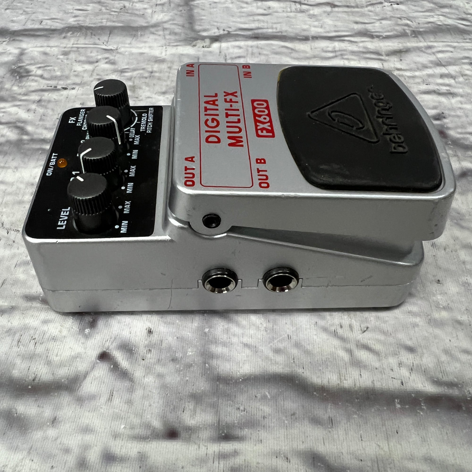 Behringer FX600 Effects Pedals