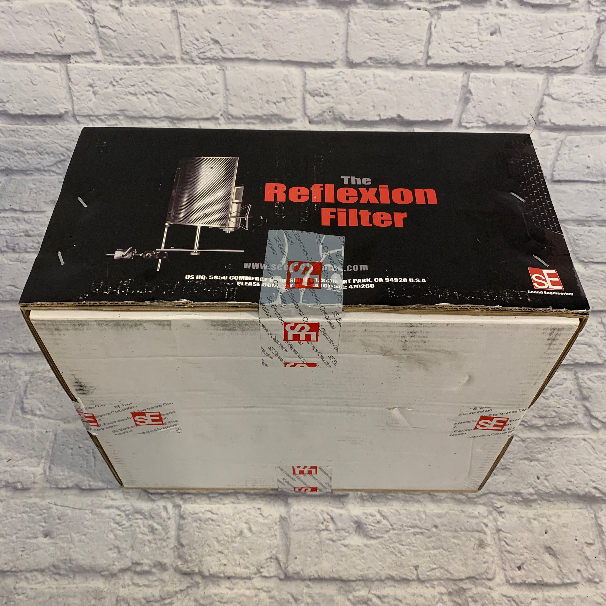 SE The Reflexion Filter PRO Portable Vocal Booth (Unused)