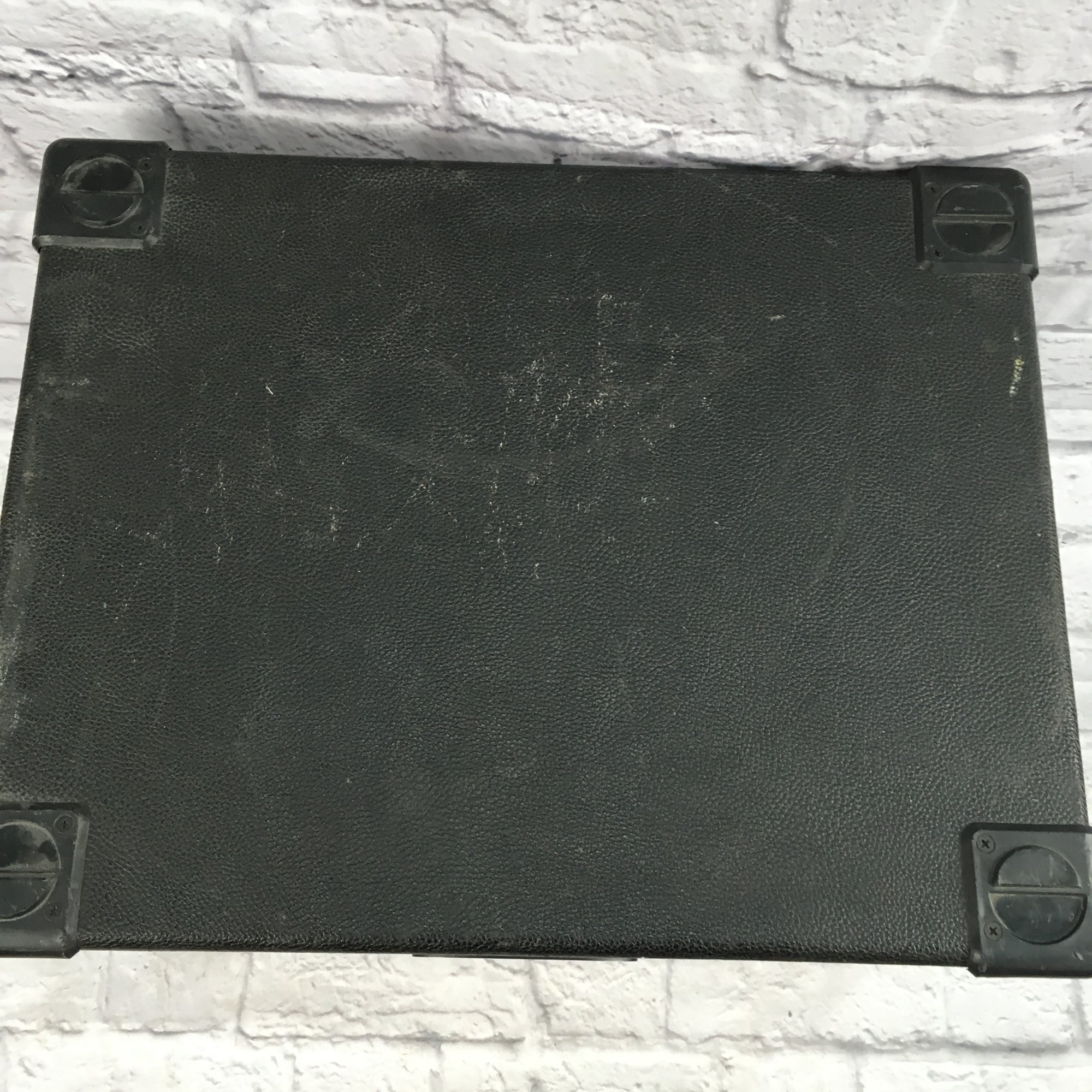 GK 115MBX 1 x 15 CABINET As-Is (speaker blown)