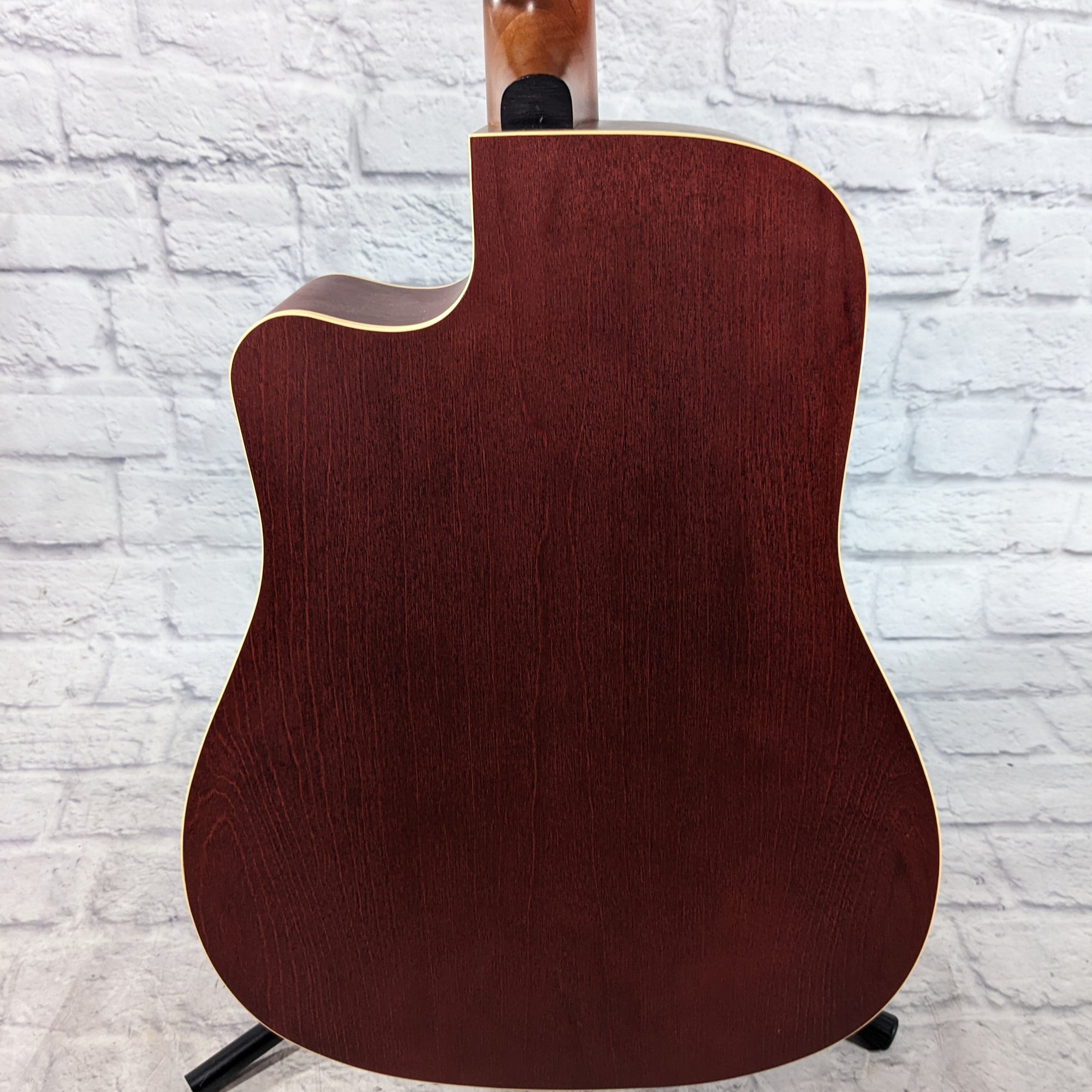 Art Lutherie Spruce CW Acoustic Guitar w/ Hard Case