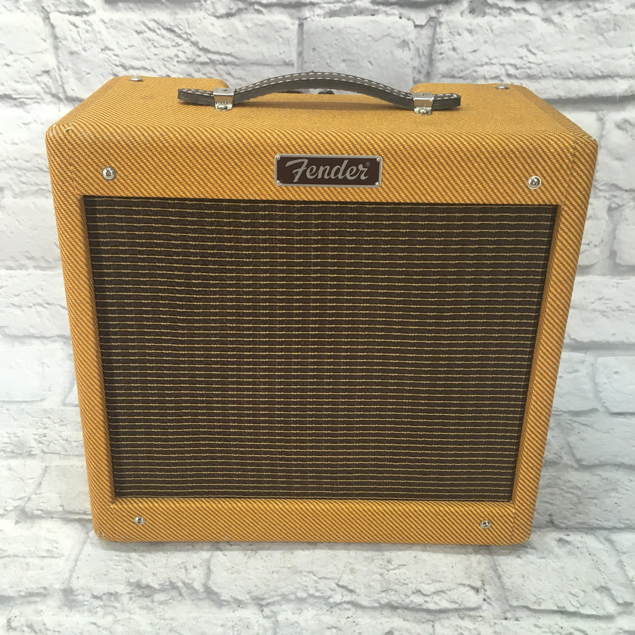 Fender Pro Junior IV 15-Watt 1x10" Guitar Combo Tube Amp