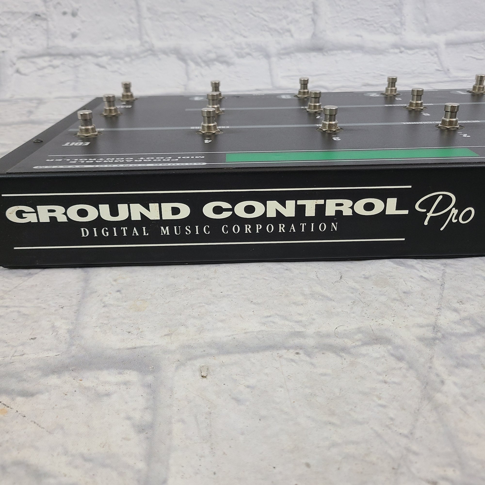Digital Music Corp. Ground Control Pro Midi Controller