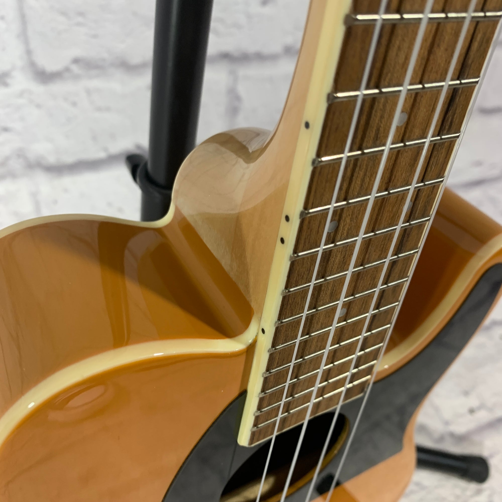Fender Fullerton Tele Electric Acoustic Ukulele