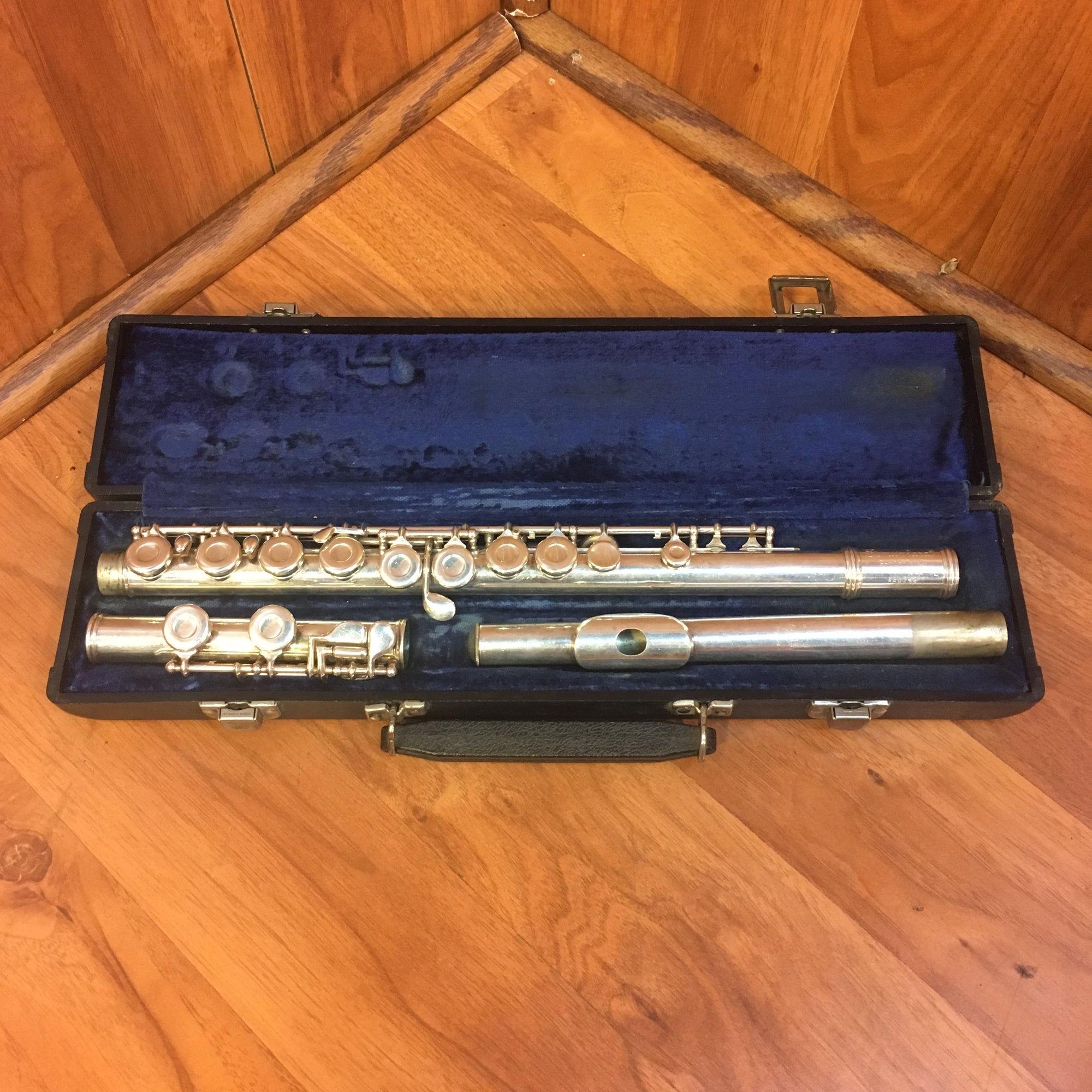 Gemeinhardt M2 Closed Hole Silver Plated Flute w/ Case