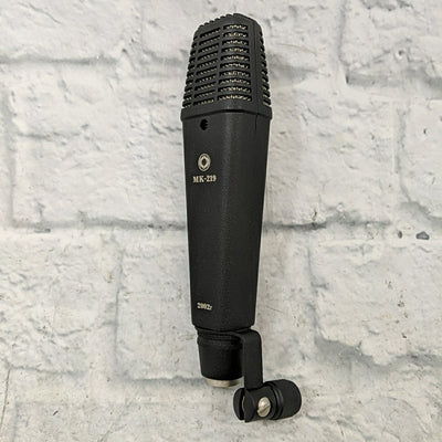 Oktava MK-219 Large Diaphragm Cardioid Condenser Microphone