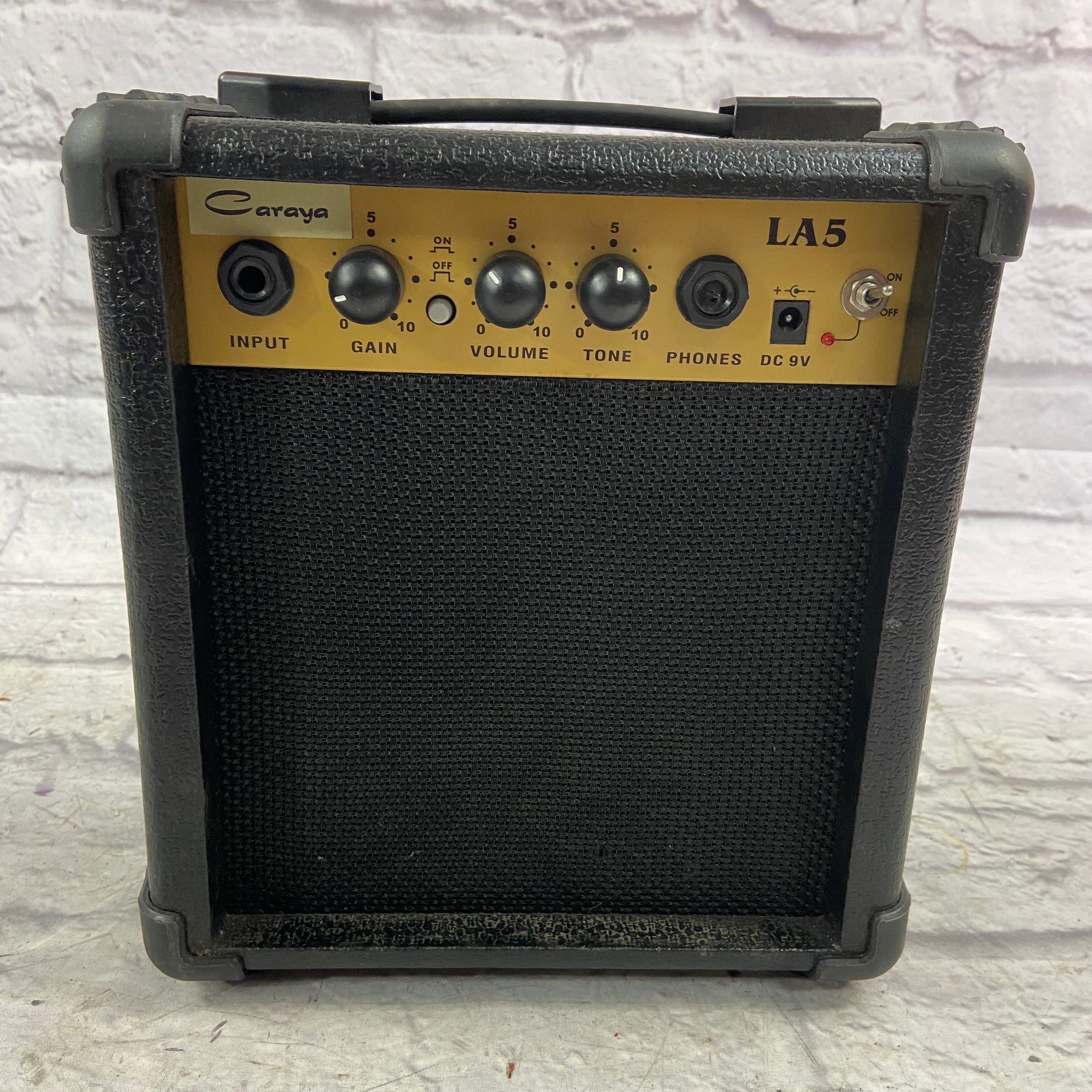 Caraya LA5 9V Battery Powered Guitar Combo Practice Amp