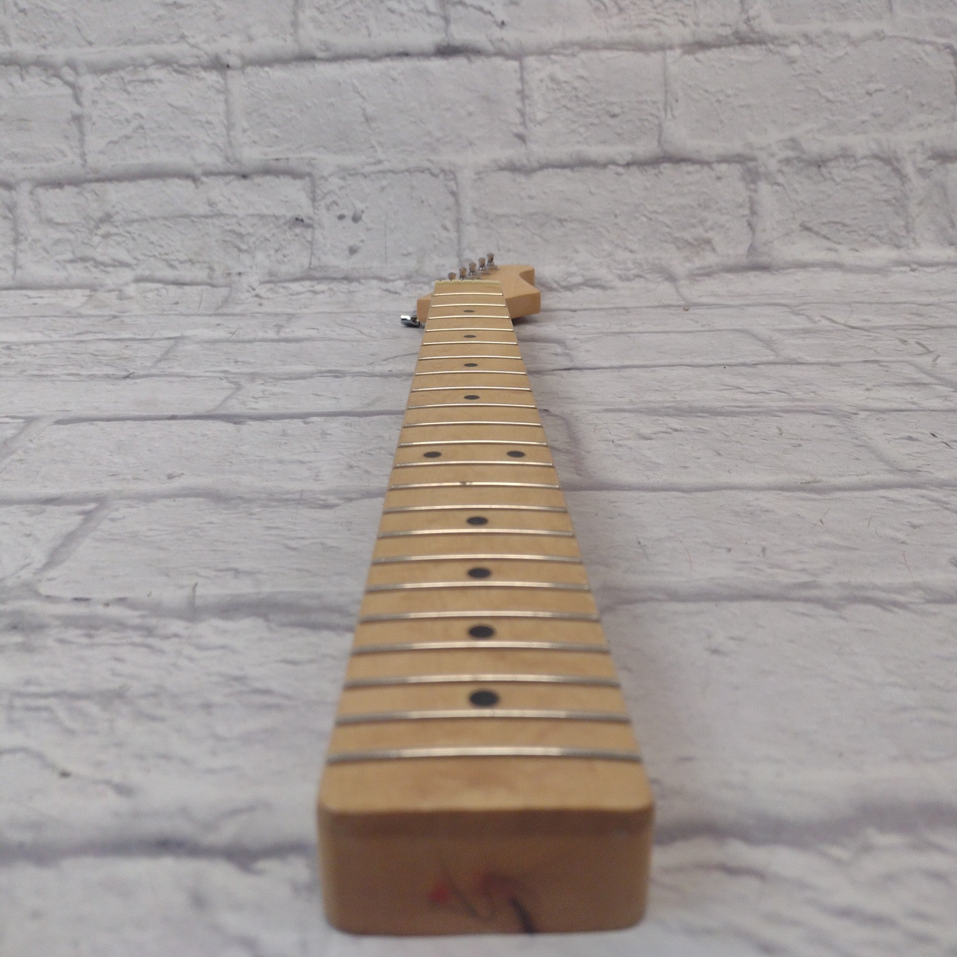 Unknown 22 Fret Maple Electric Guitar Neck With Fender Tuners