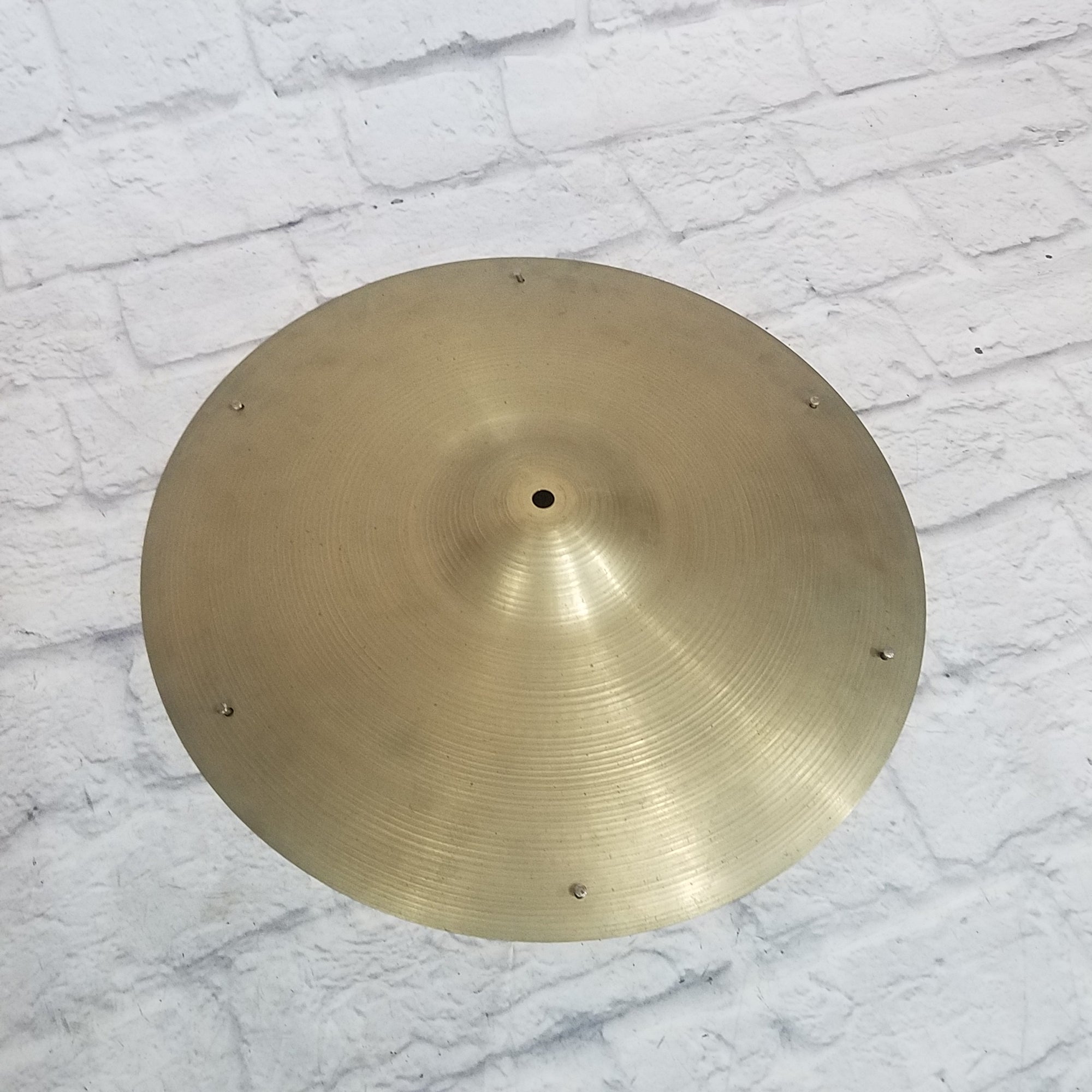 Zildjian Avedis Vintage 16" Sizzle/Rivet Crash Cymbal