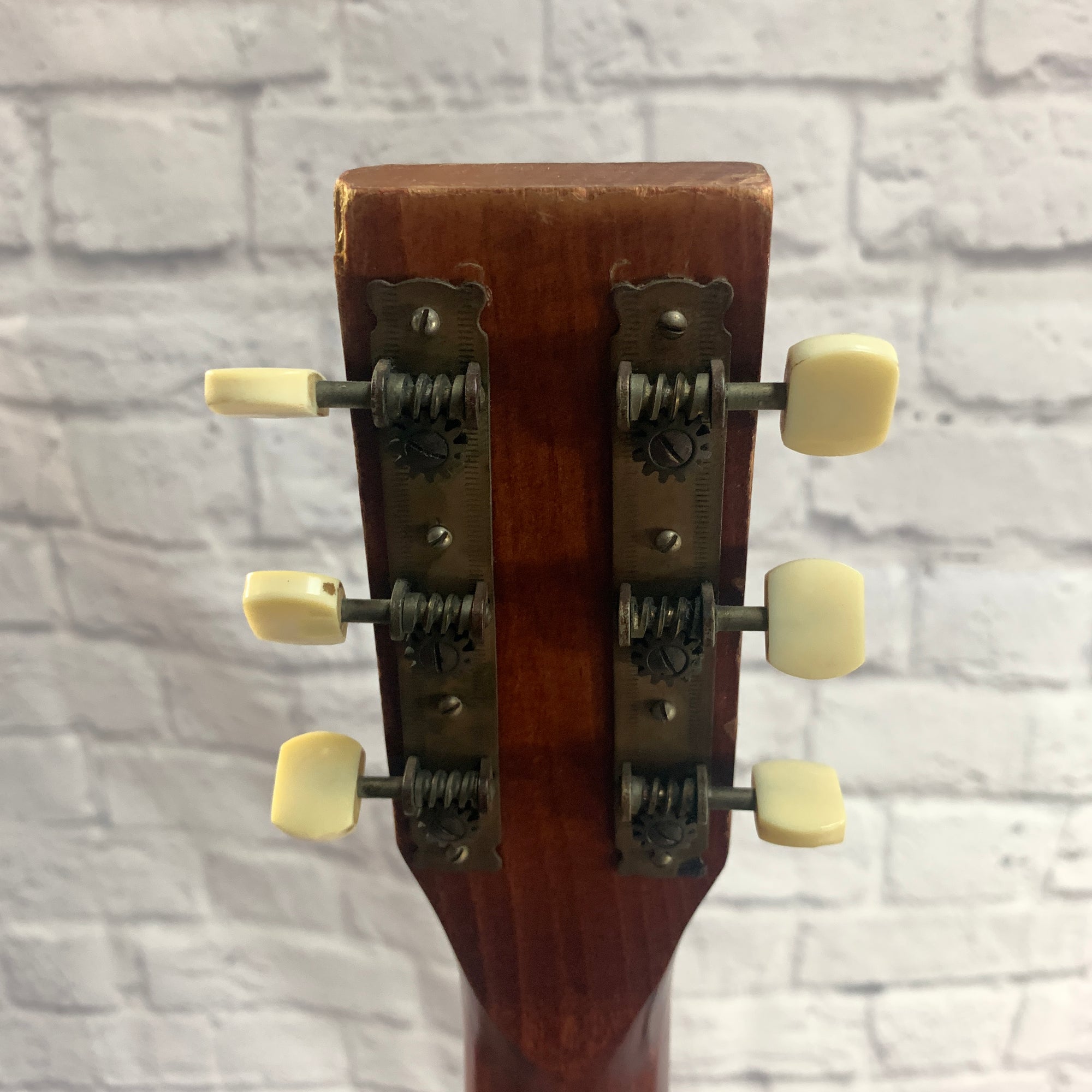 Vintage Airline Acoustic Guitar Unknown Model - Evolution Music