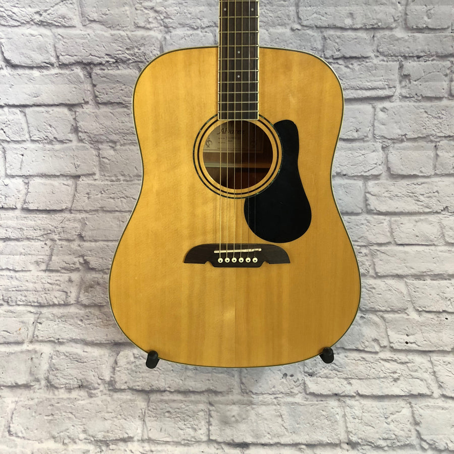 Alvarez RD26 Acoustic Guitar Natural with Gig Bag