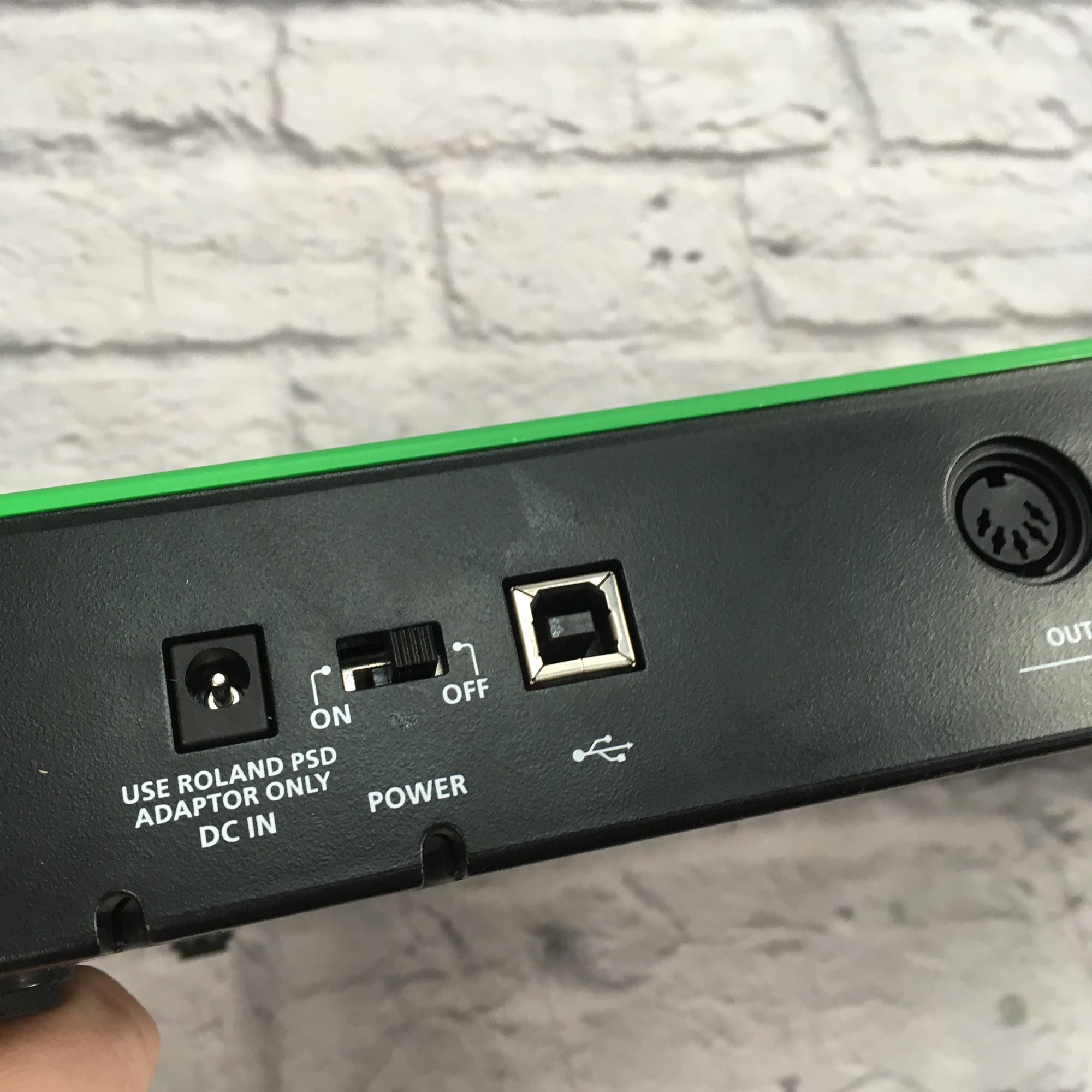 Roland AIRA TR-8 Rhythm Performer
