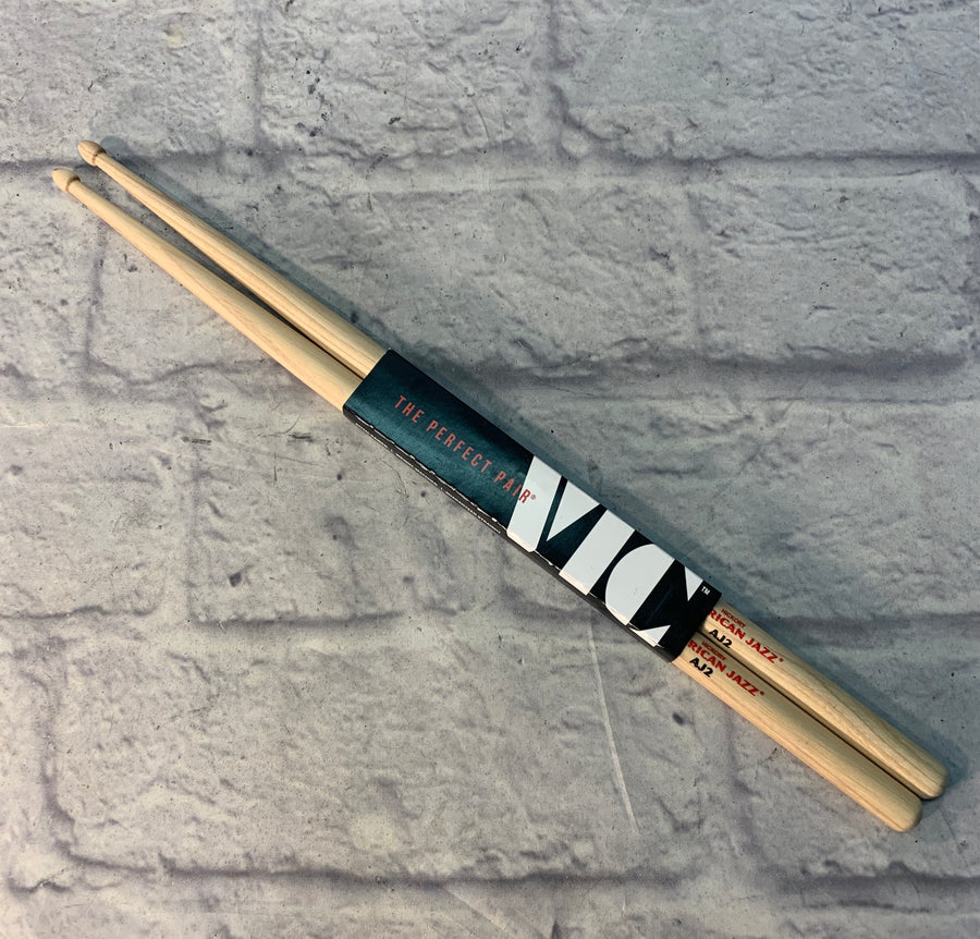 Vic Firth AJ2 American Jazz Drumsticks