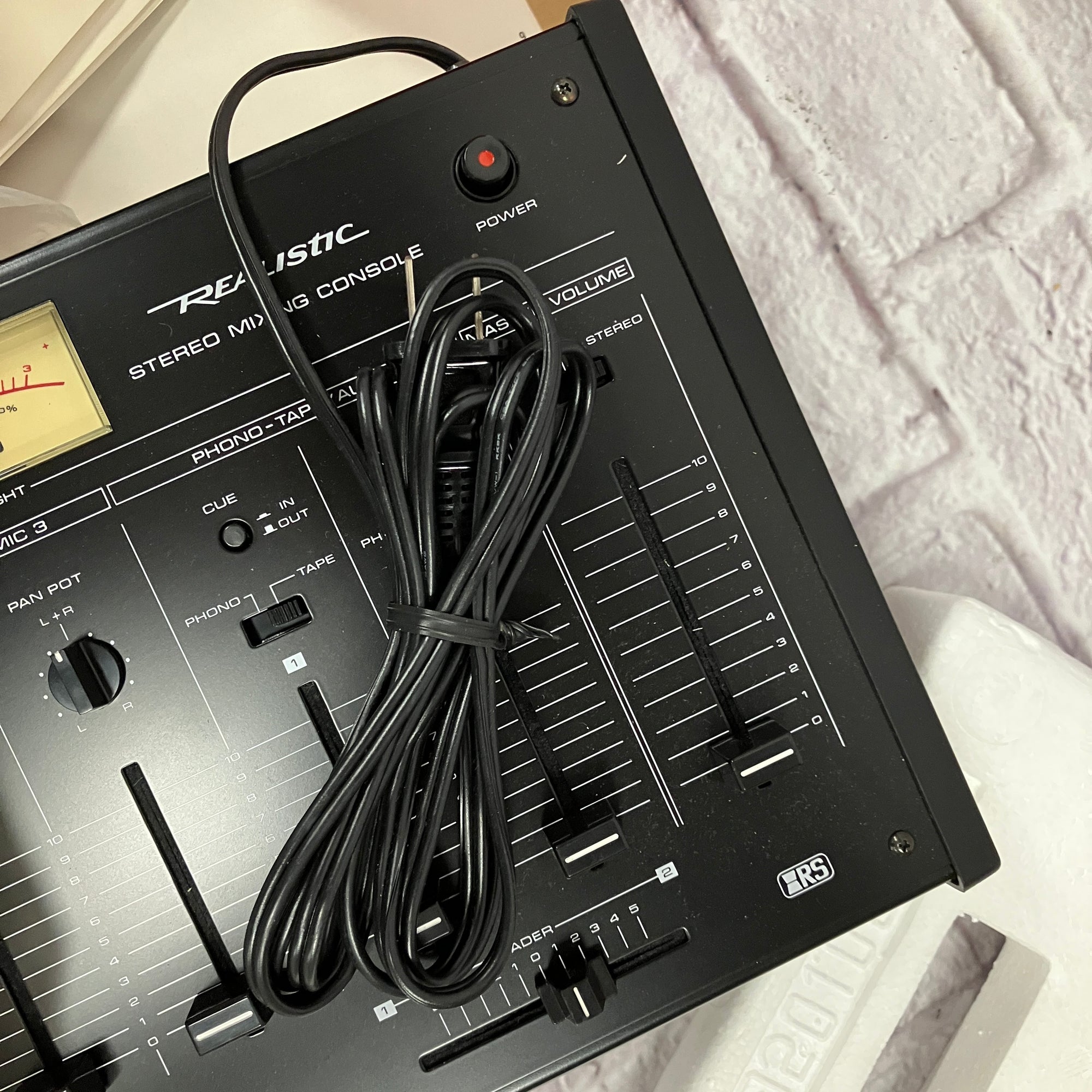 Realistic 32-1200B 5 Channel Analog Stereo Mixer