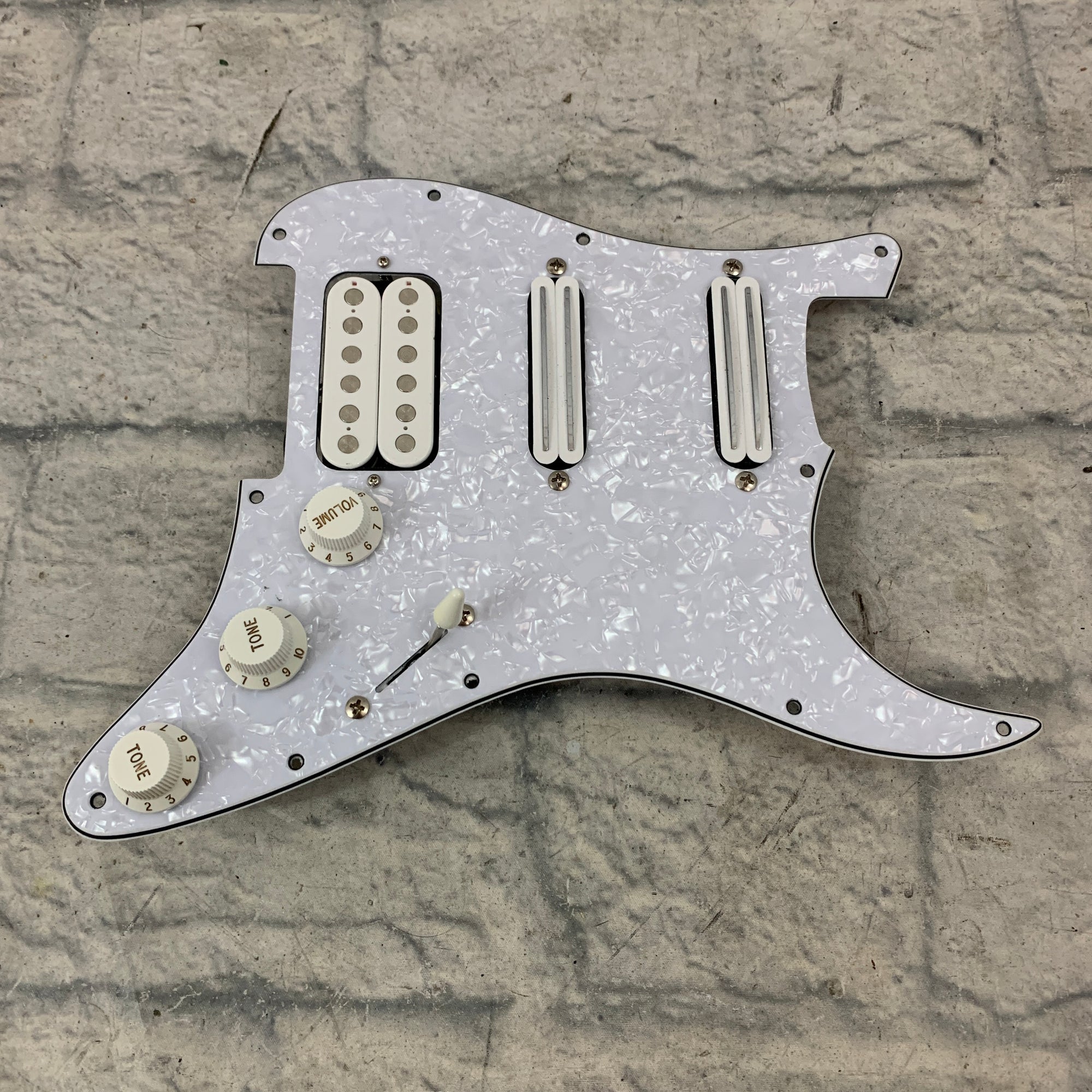 Dragonfire Hot Rails/Humbucker Loaded Pickguard