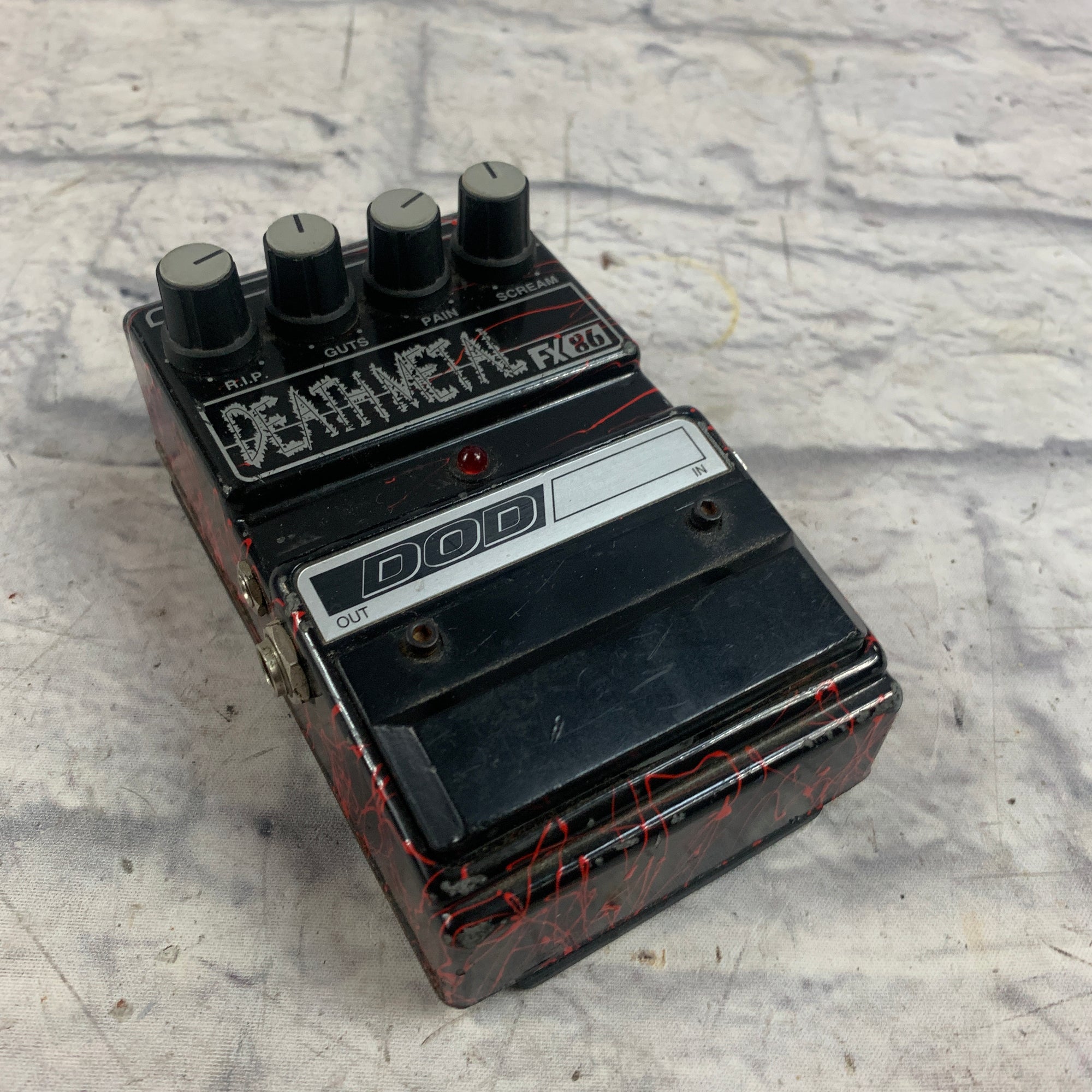 death metal guitar pedal DOD Death Metal FX86 Distortion Pedal
