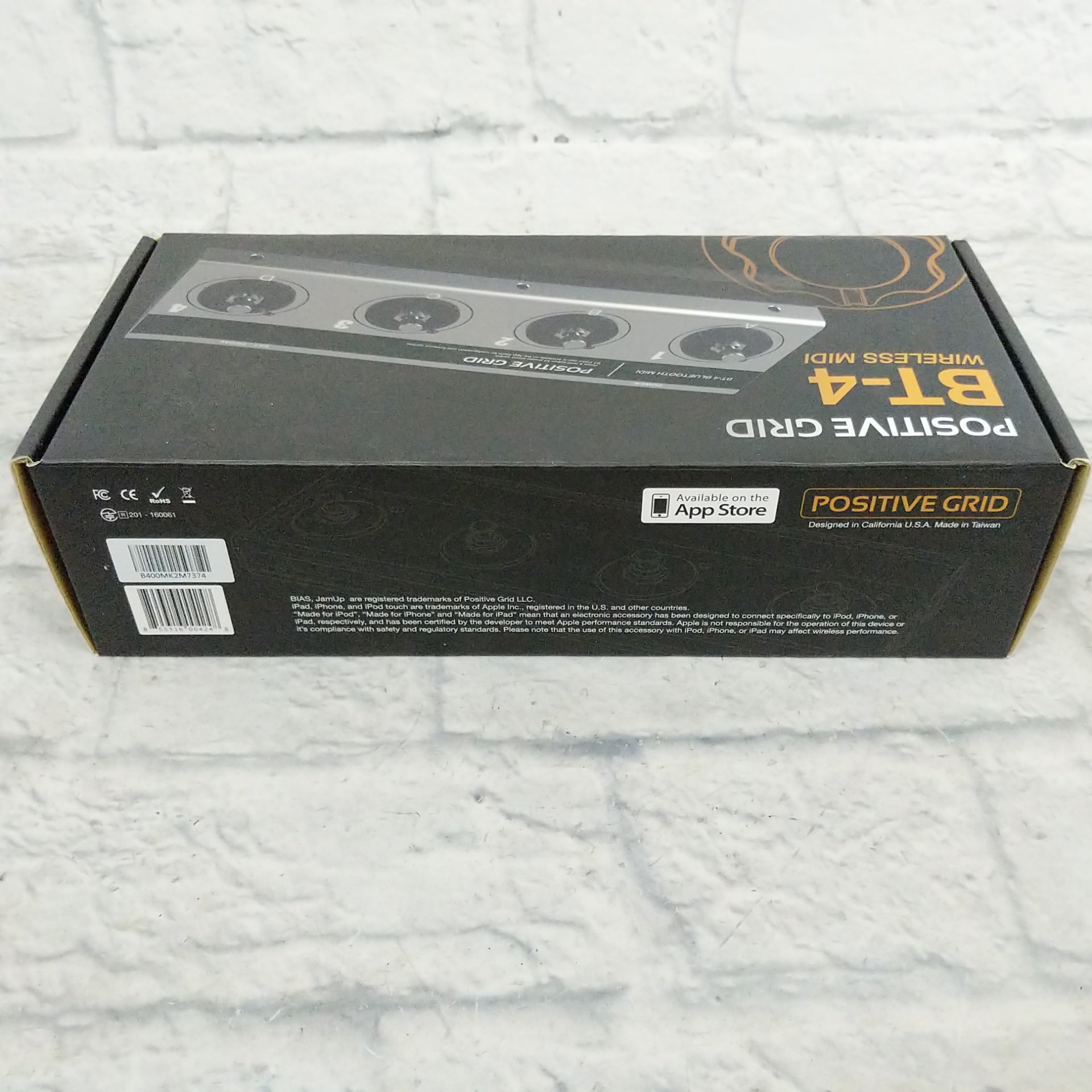 Positive Grid BT4 Bluetooth MIDI Pedalboard Controller