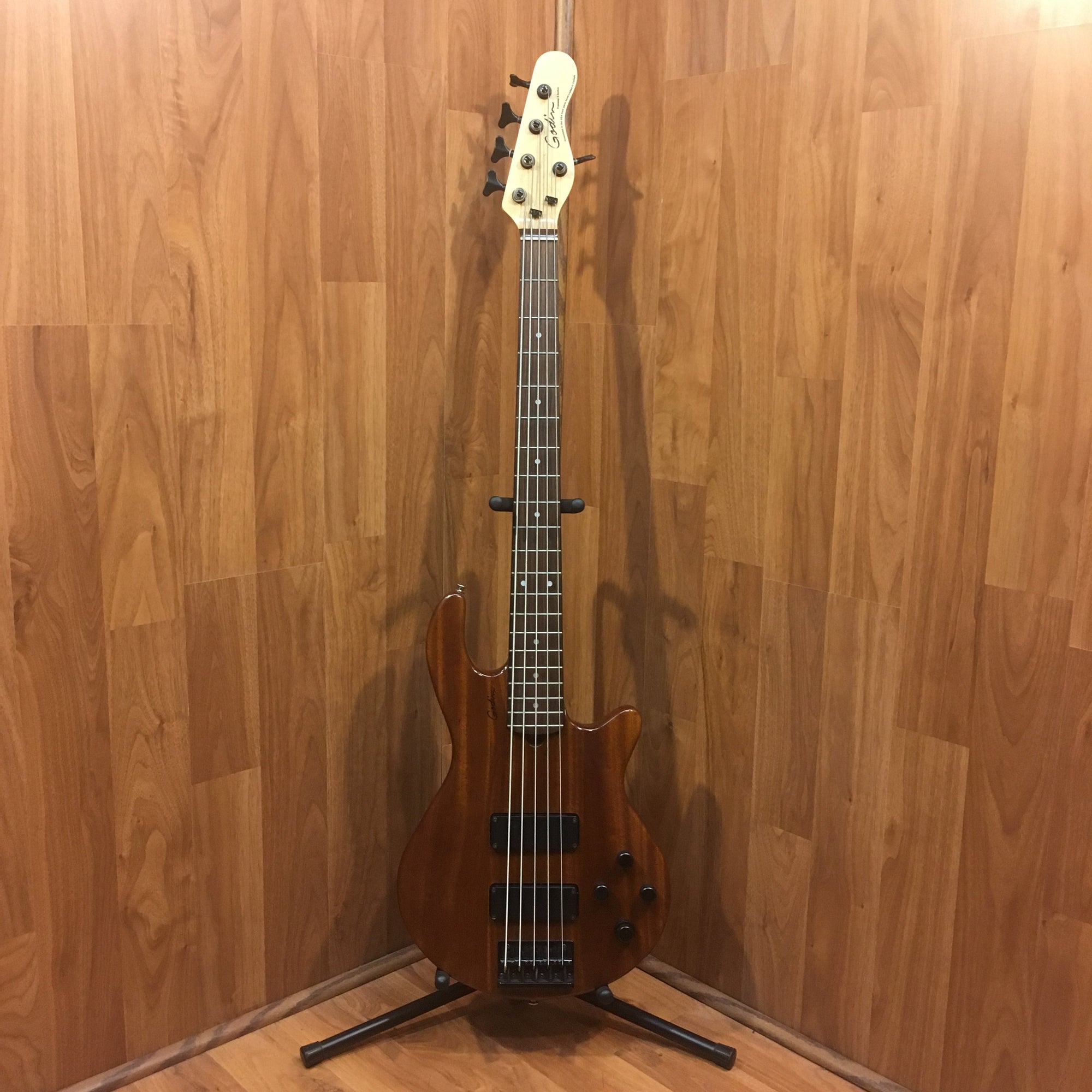 Godin Freeway 5-String Active Bass