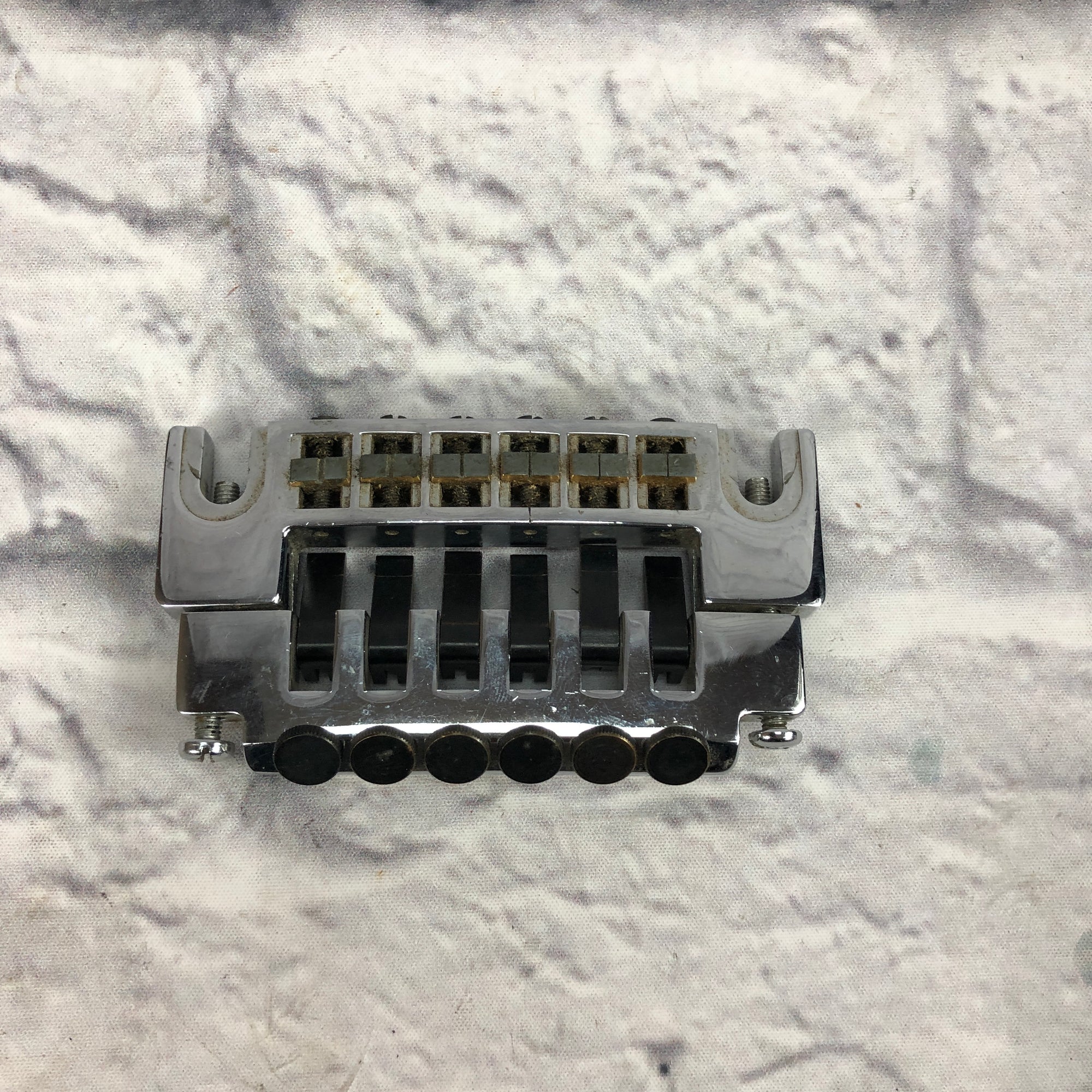 Wraparound Bridge w/ Fine Tuners