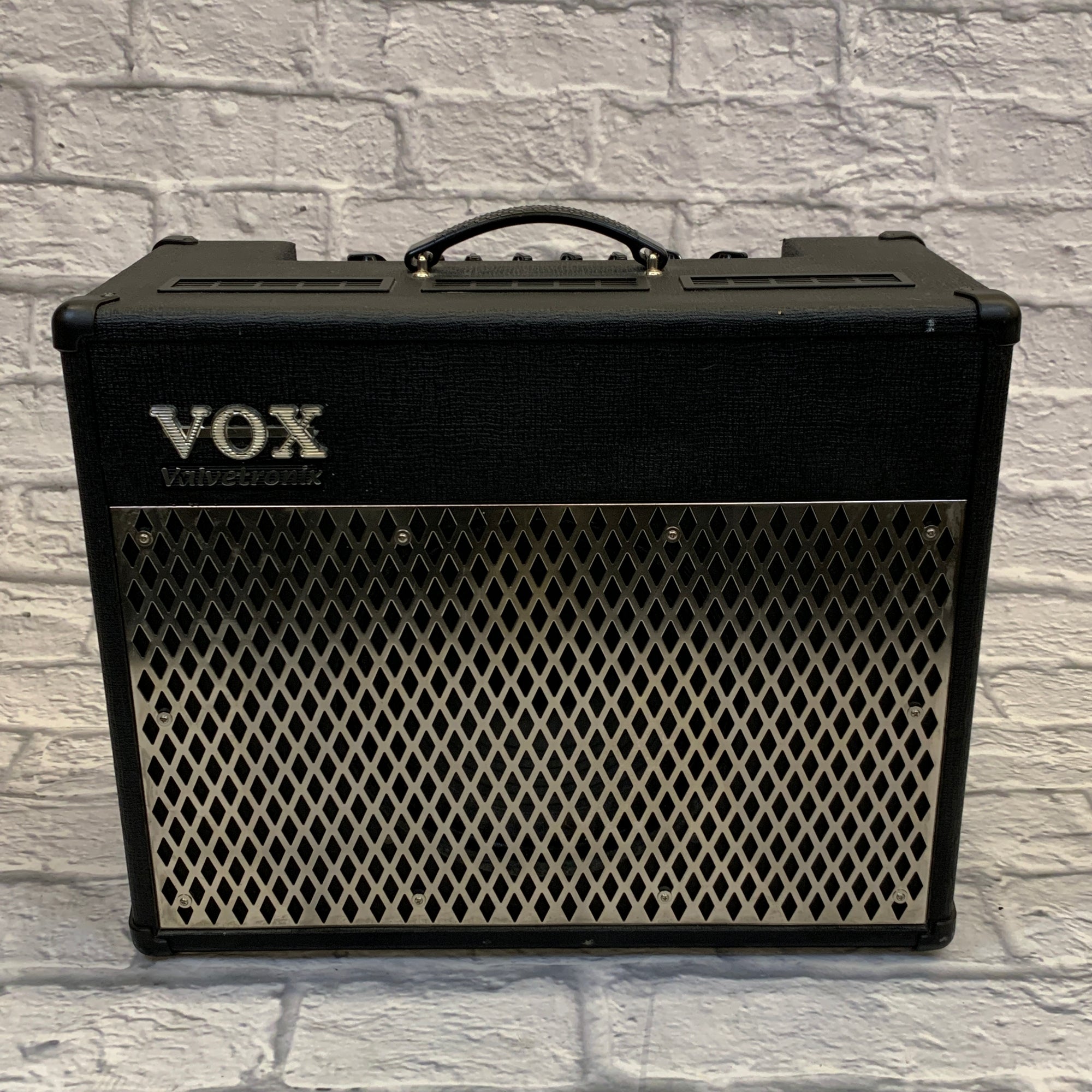 Vox Valvetronix AD50VT 50-Watt 1x12 Hybrid Guitar Combo Amp 