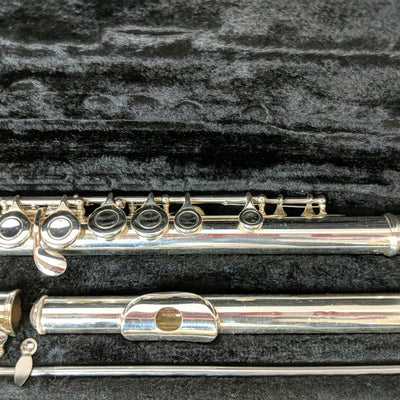 Bundy Flute w/case  333715