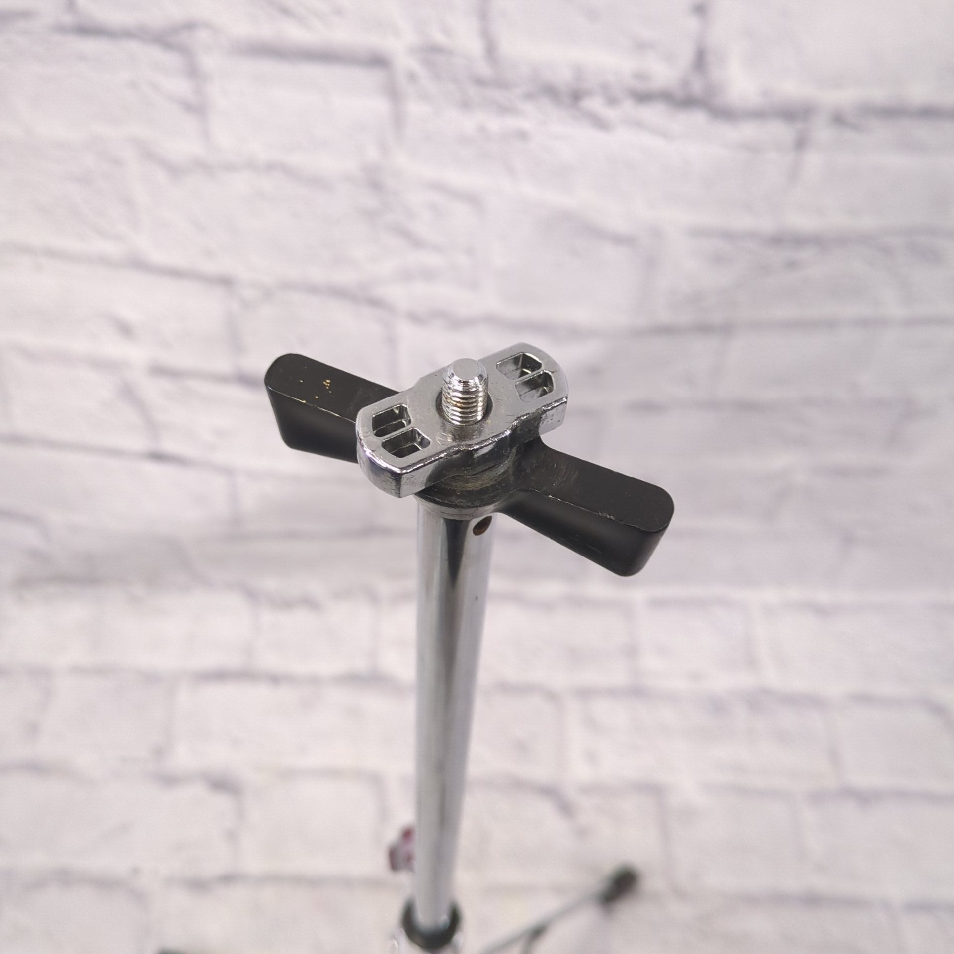 Pearl Hardware Stand