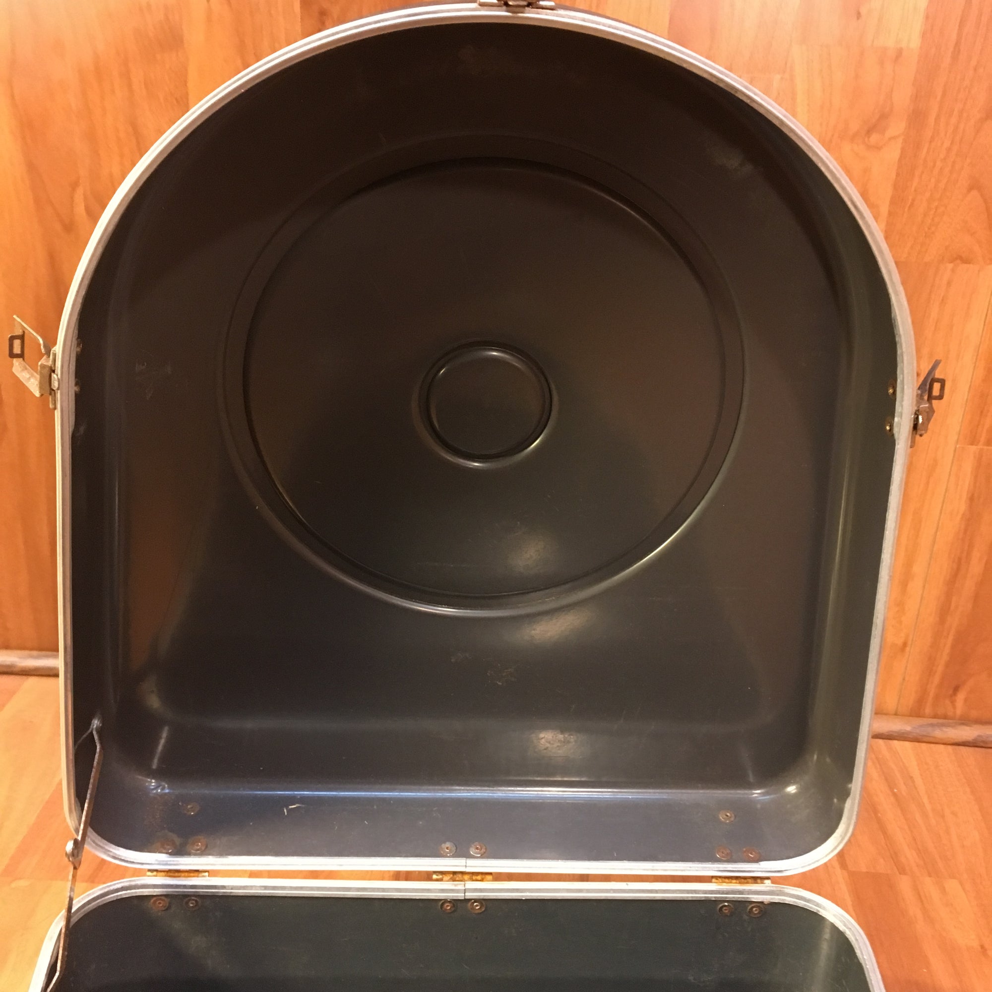 Vintage Ludwig Snare Case