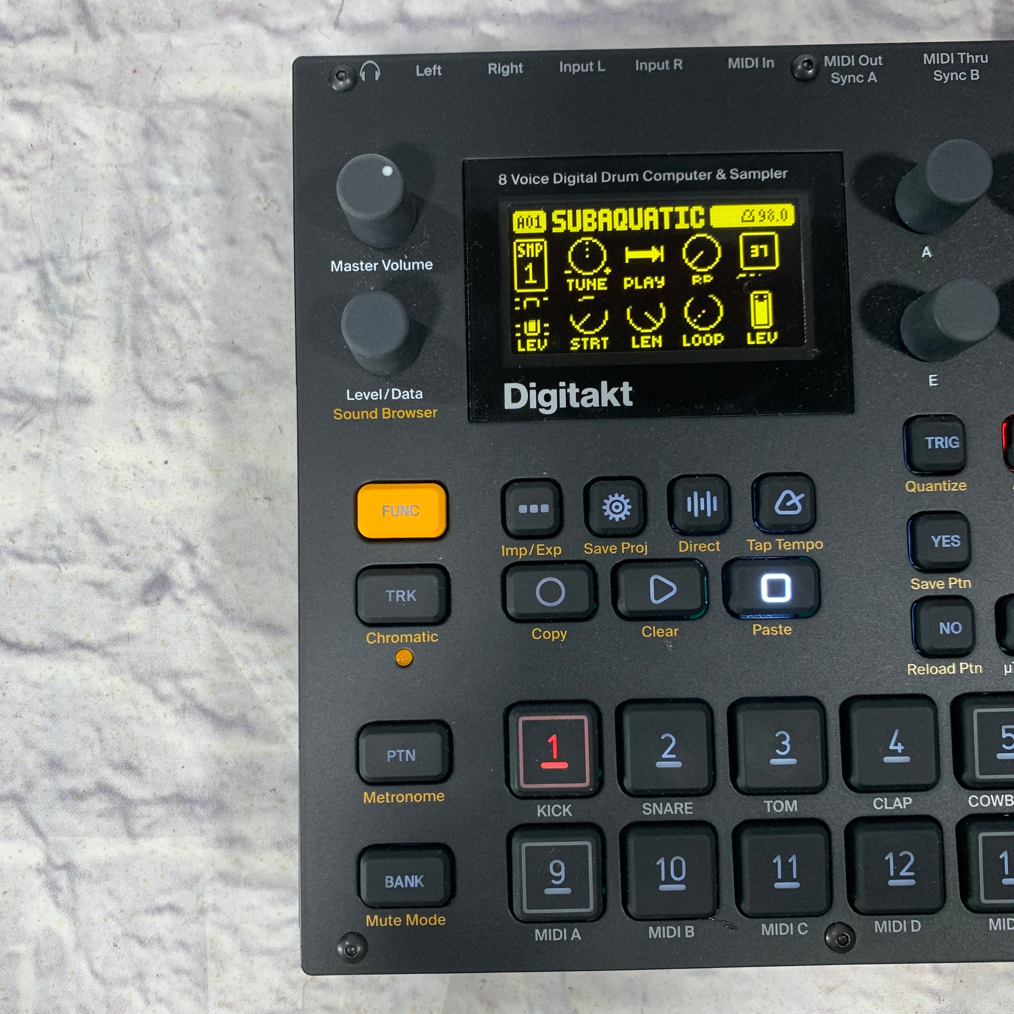 Elektron Digitakt 8-voice Drum Computer and Sampler w/ Power Supply