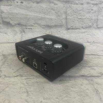 Behringer U-Phoria UM2 Audio Interface