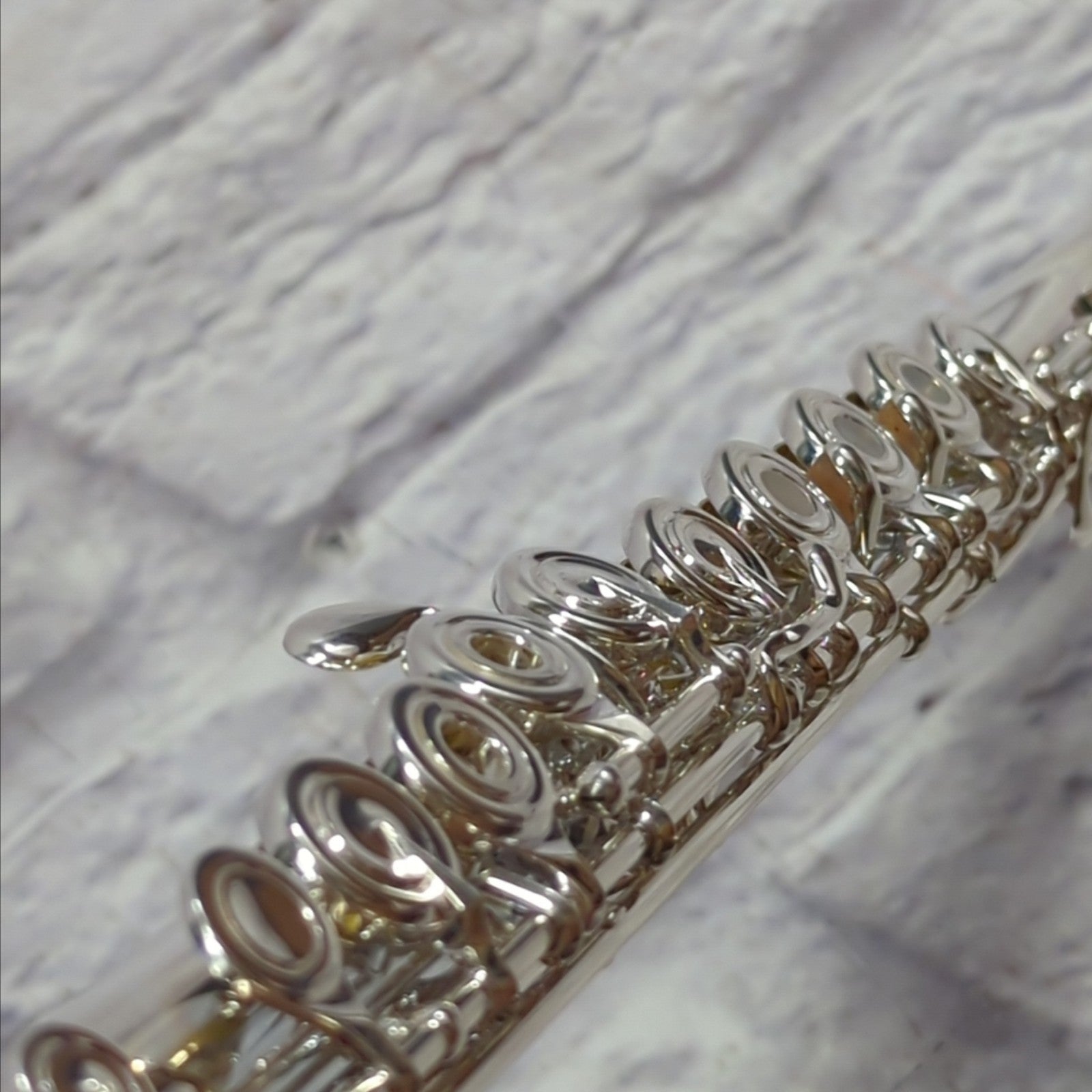 The Haynes Flute Amadeus AF680 Professional Flute