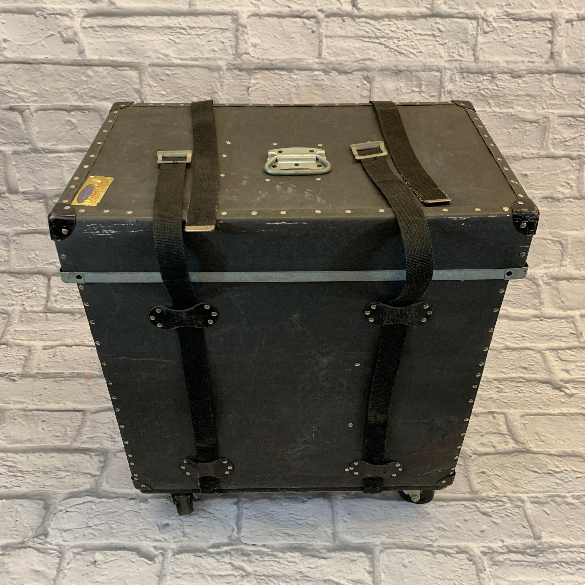 Humes & Berg Custom Built Fibre Case