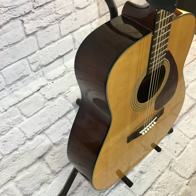 Yamaha F325 Dreadnaught Acoustic Guitar