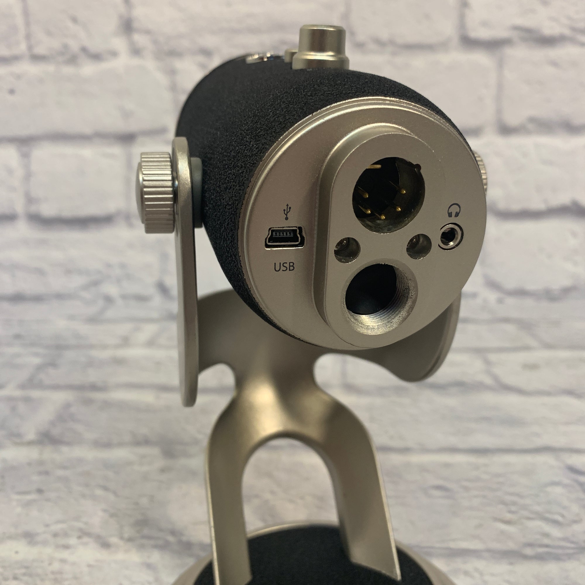 Blue Microphones Yeti Studio USB Condenser Mic