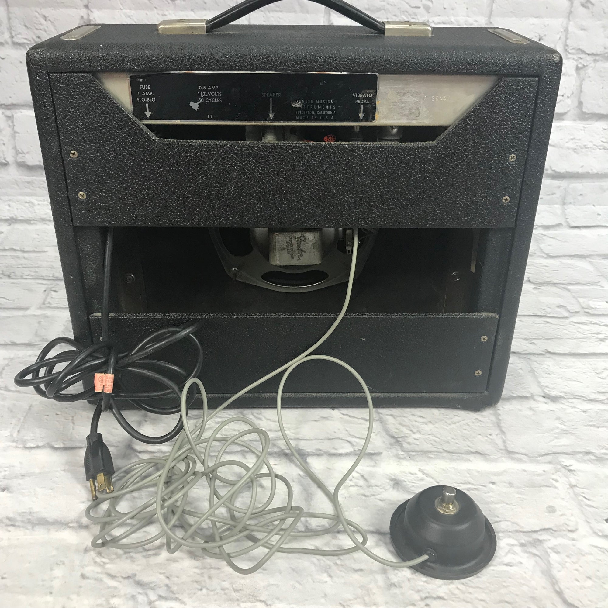 Vintage 1968 Fender Vibro-Champ Tube Guitar Amplifier