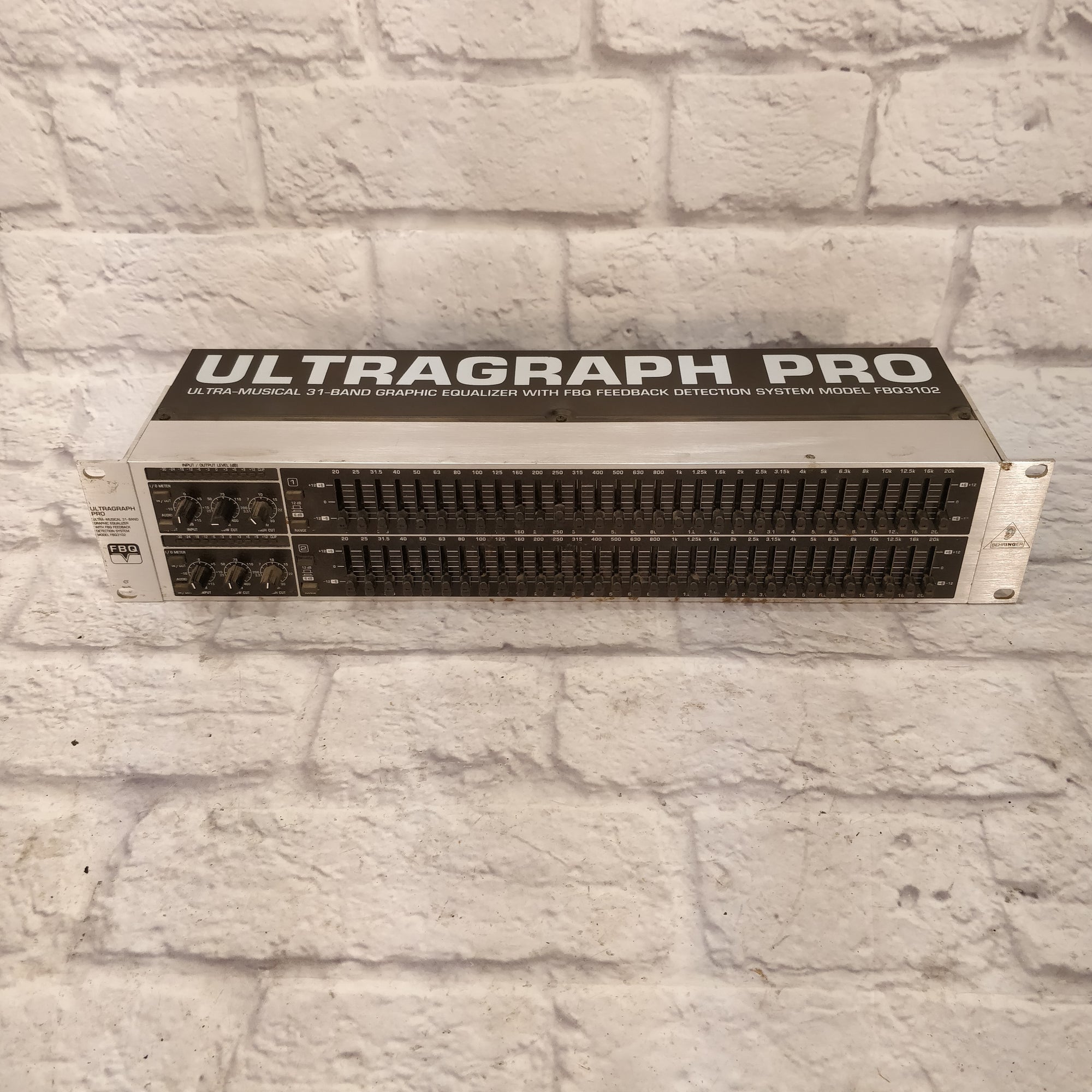 Behringer Ultragraph Pro FBQ3102 - 31-band Stereo Graphic EQ