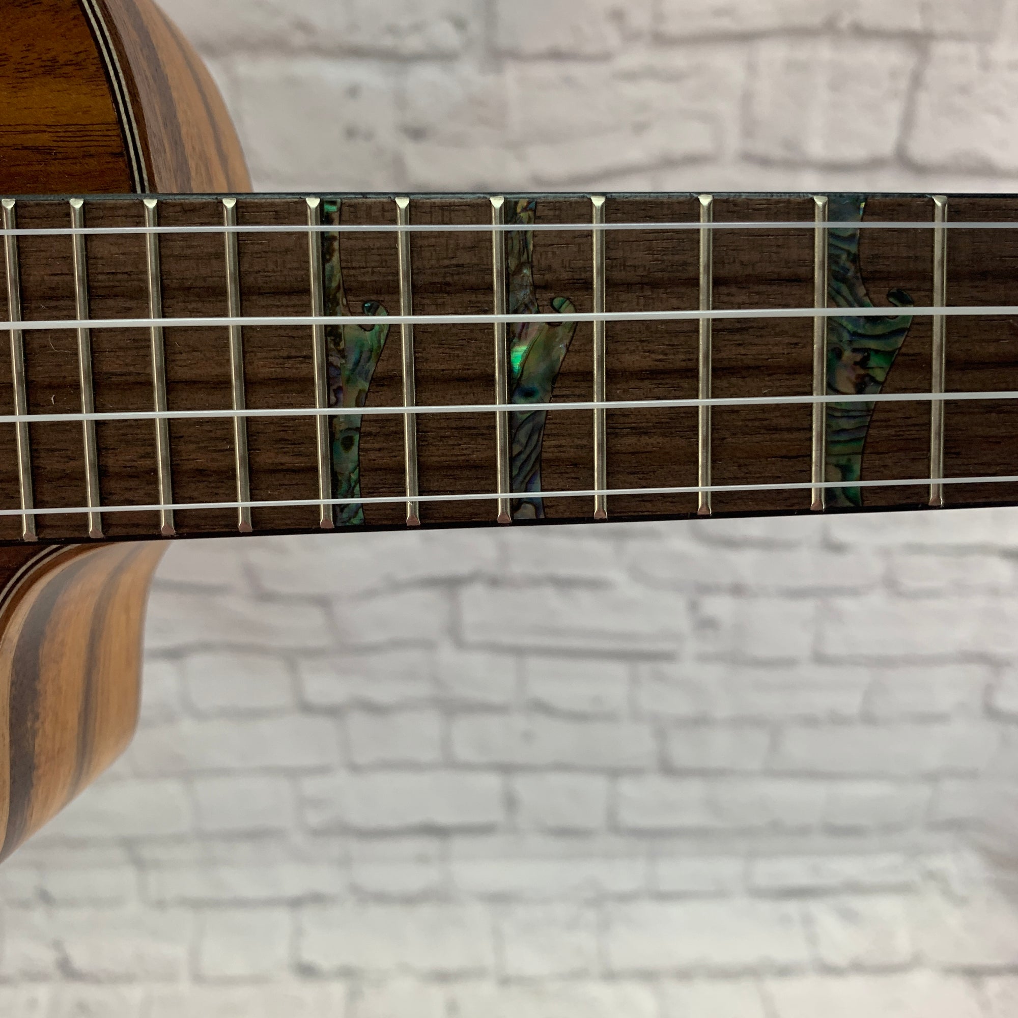 Luna HTC KOA Ukulele