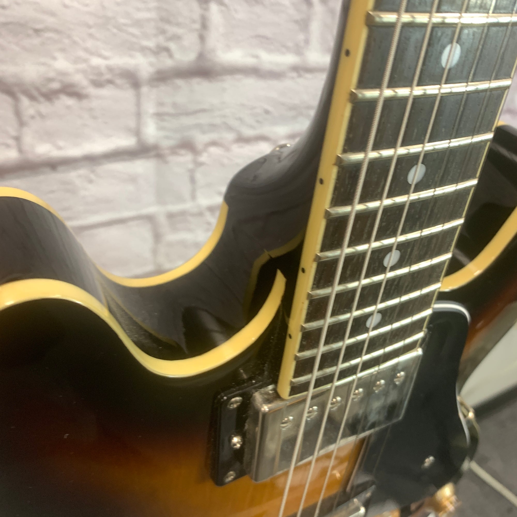 Epiphone Dot ES-339 Semi-Hollow Electric Guitar