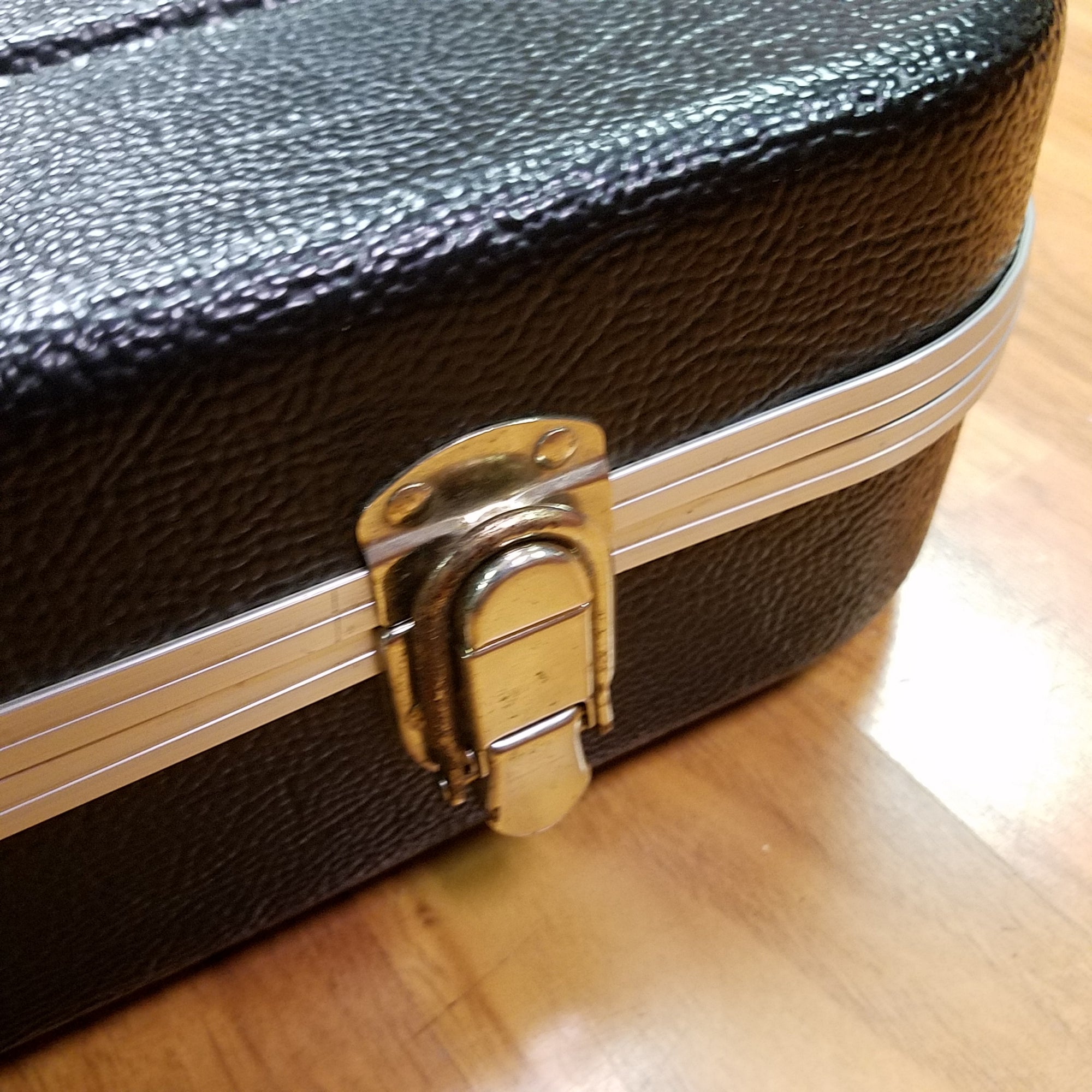 Gator Hardshell Guitar Case
