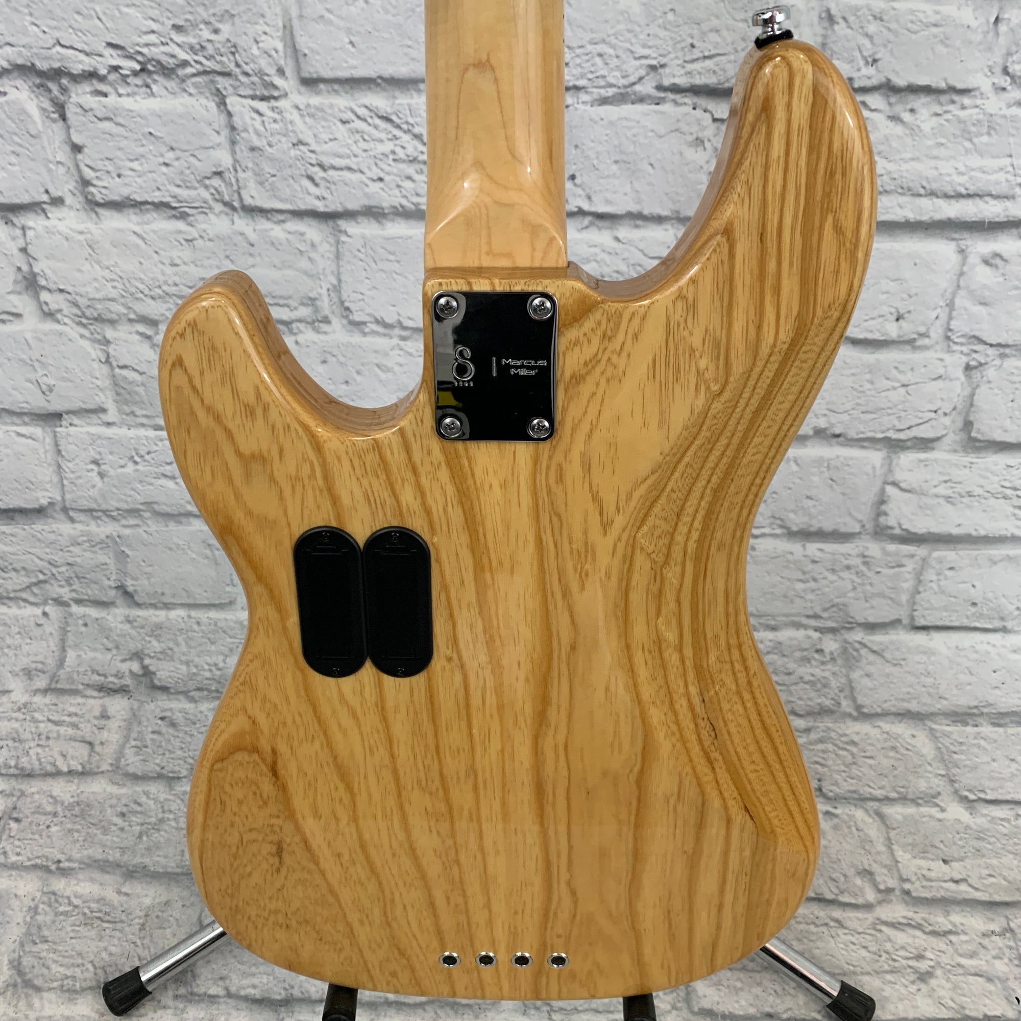 Sire Marcus Miller P7 4-String Bass Guitar Swamp Ash