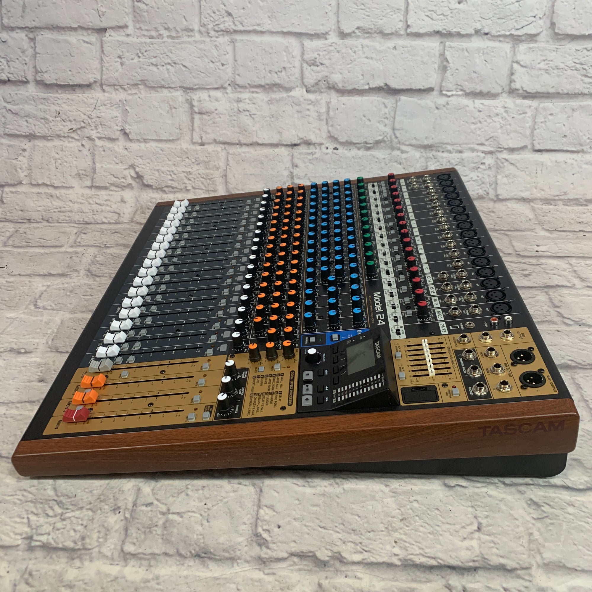 Tascam Model 24 Mixer/Interface/Recorder