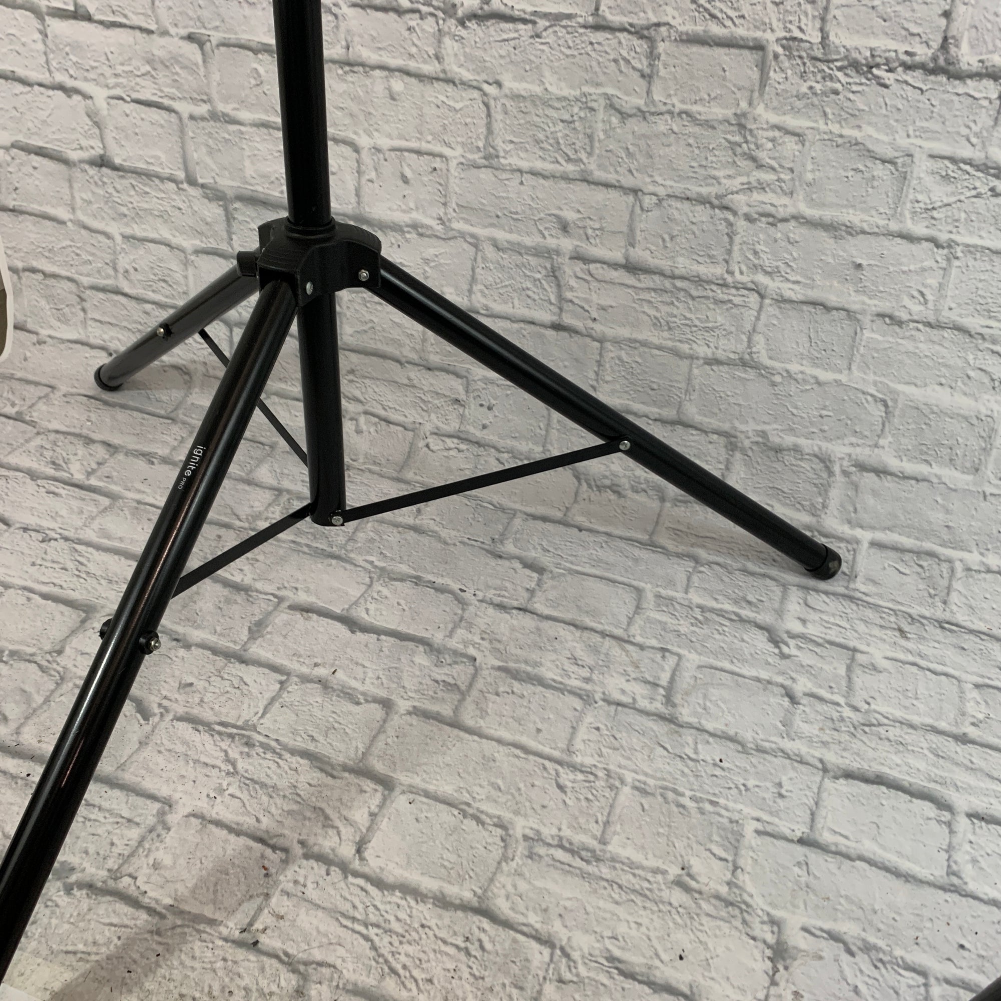 Ignite Speaker Stand (Pair)