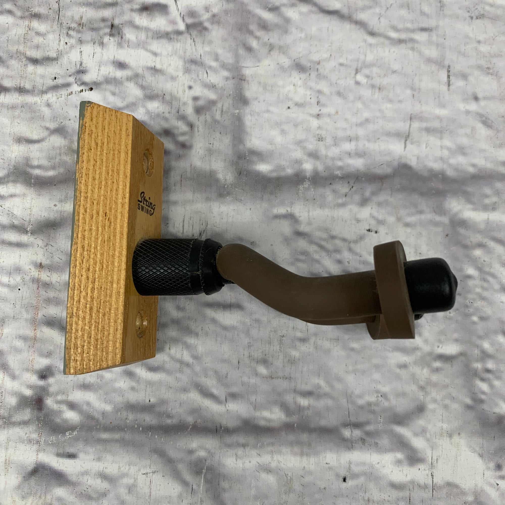 String Swing Wall Guitar Hanger