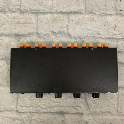 Four Zone Two Amp Speaker Selector