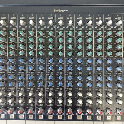 Yamaha MG32 /14fx Mixer