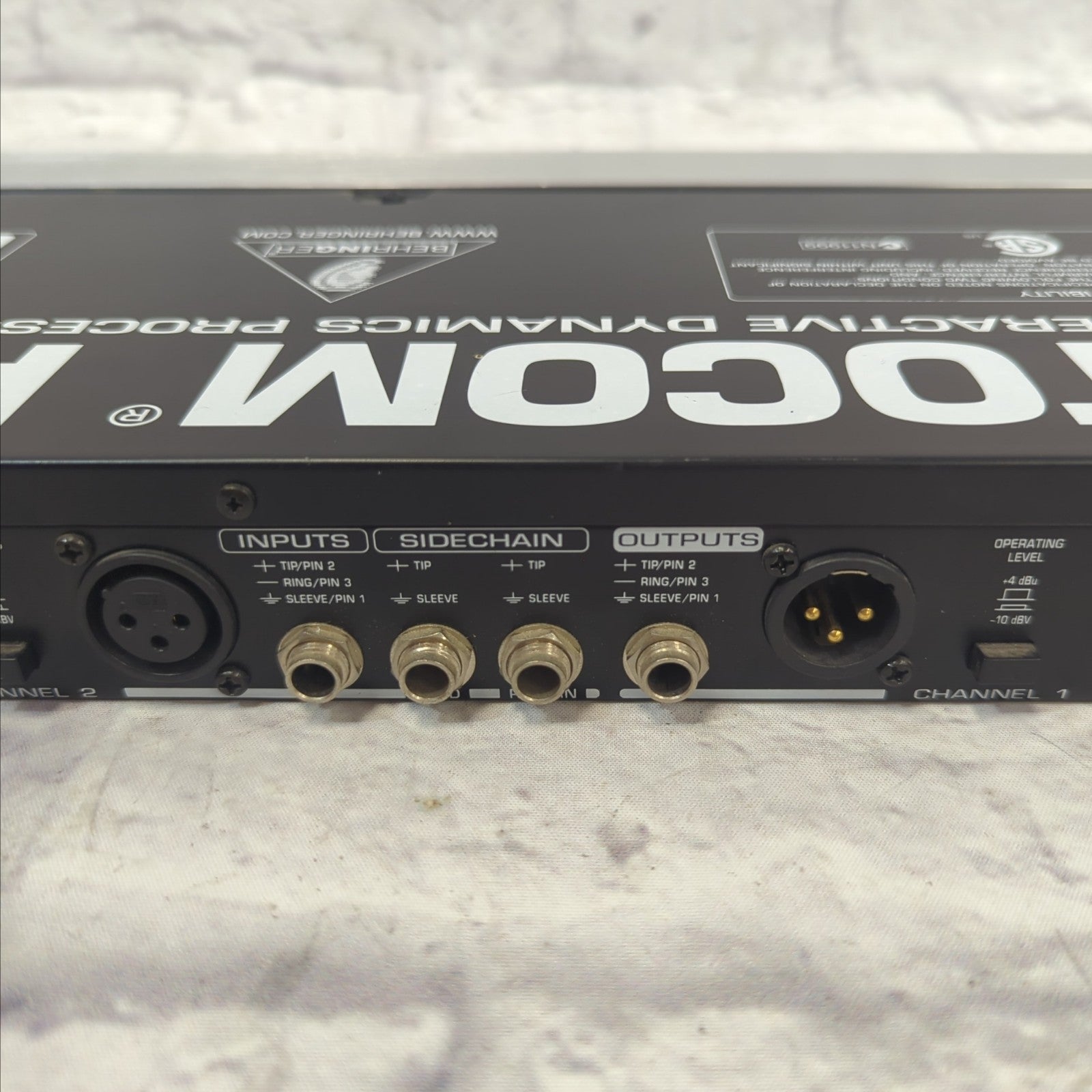 Behringer Rack Compressor Behringer Autocom Pro-XL Compressor Rack - Evolution Music