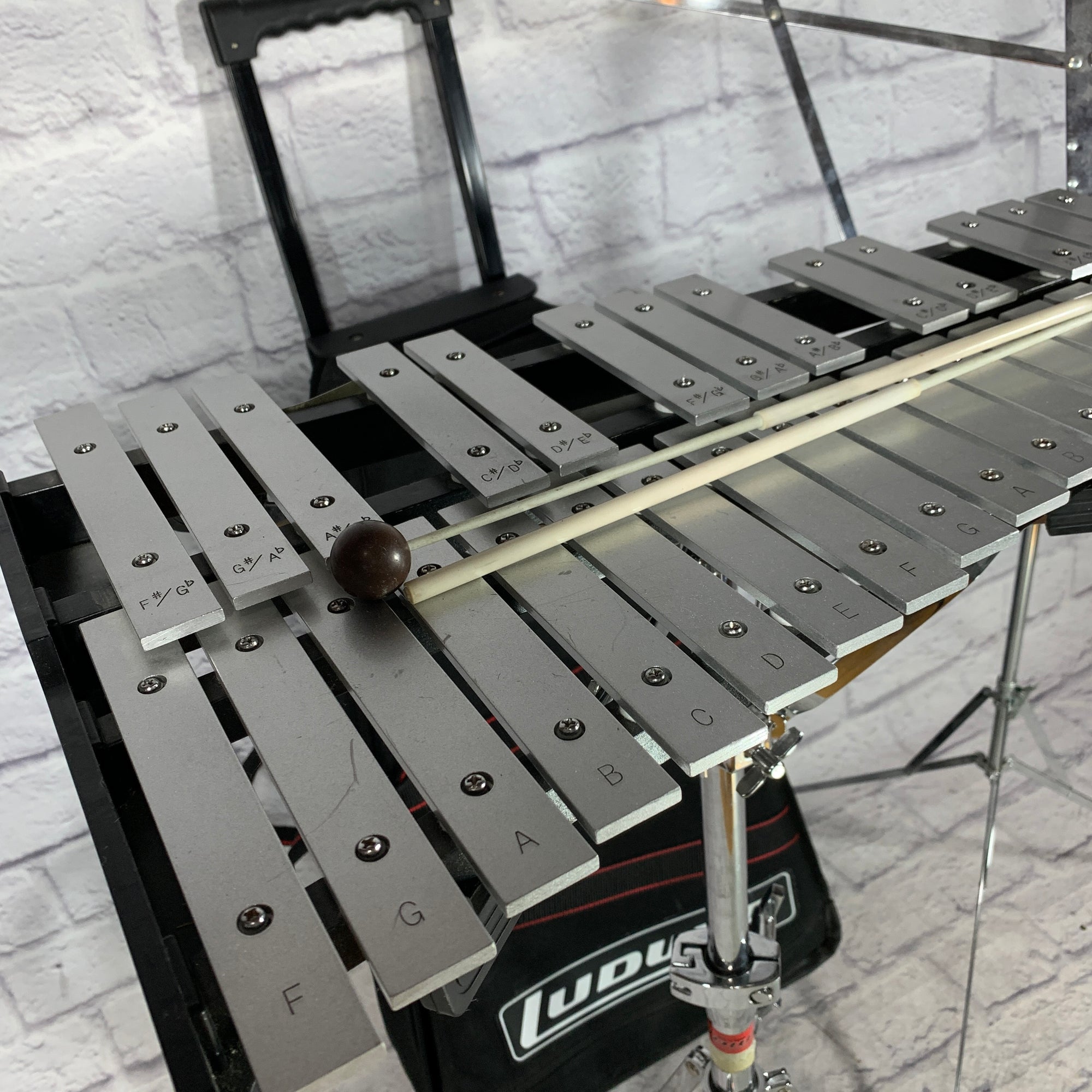 Ludwig Bell Kit w/ Rolling Case