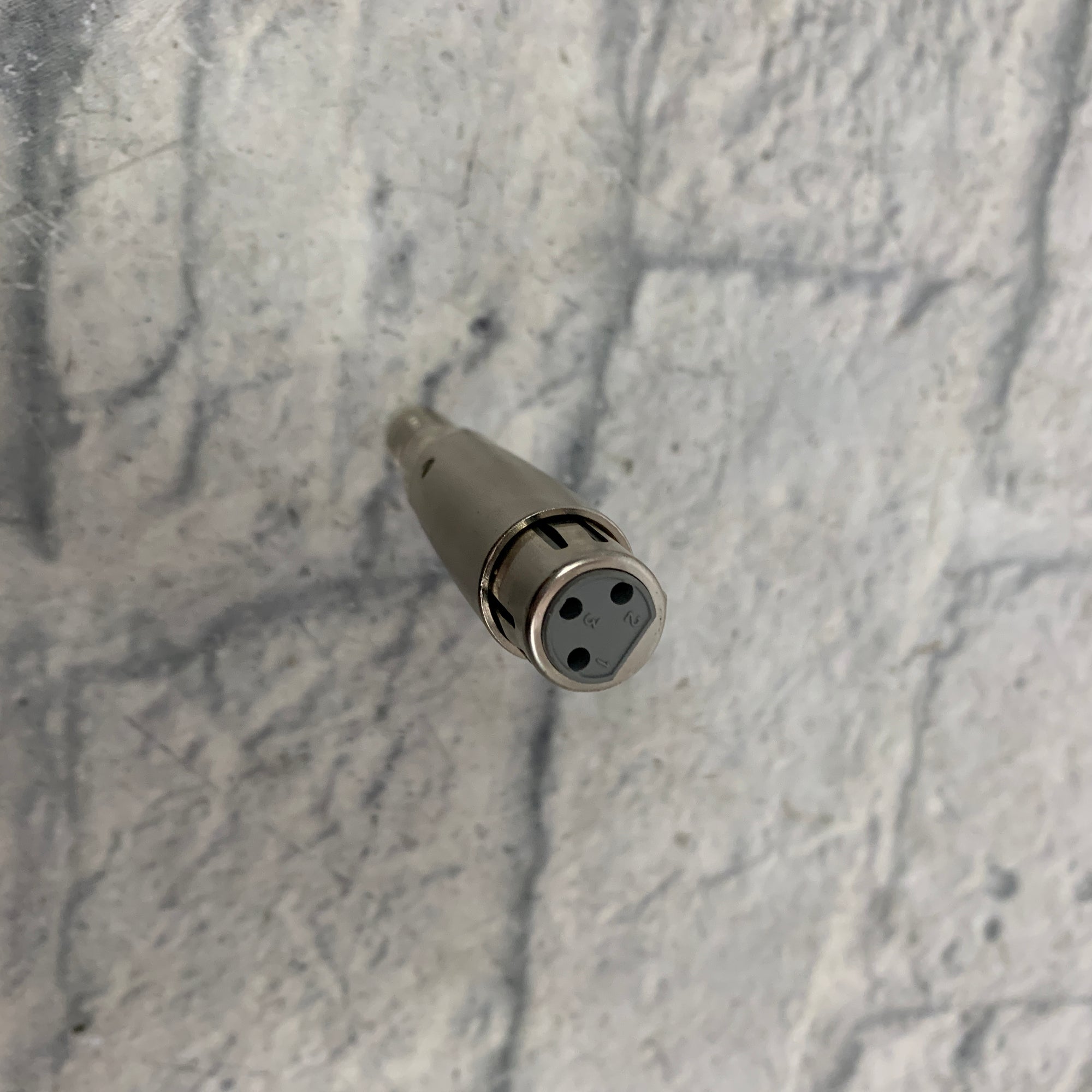 Unbranded XLR to 1/4" Adapter