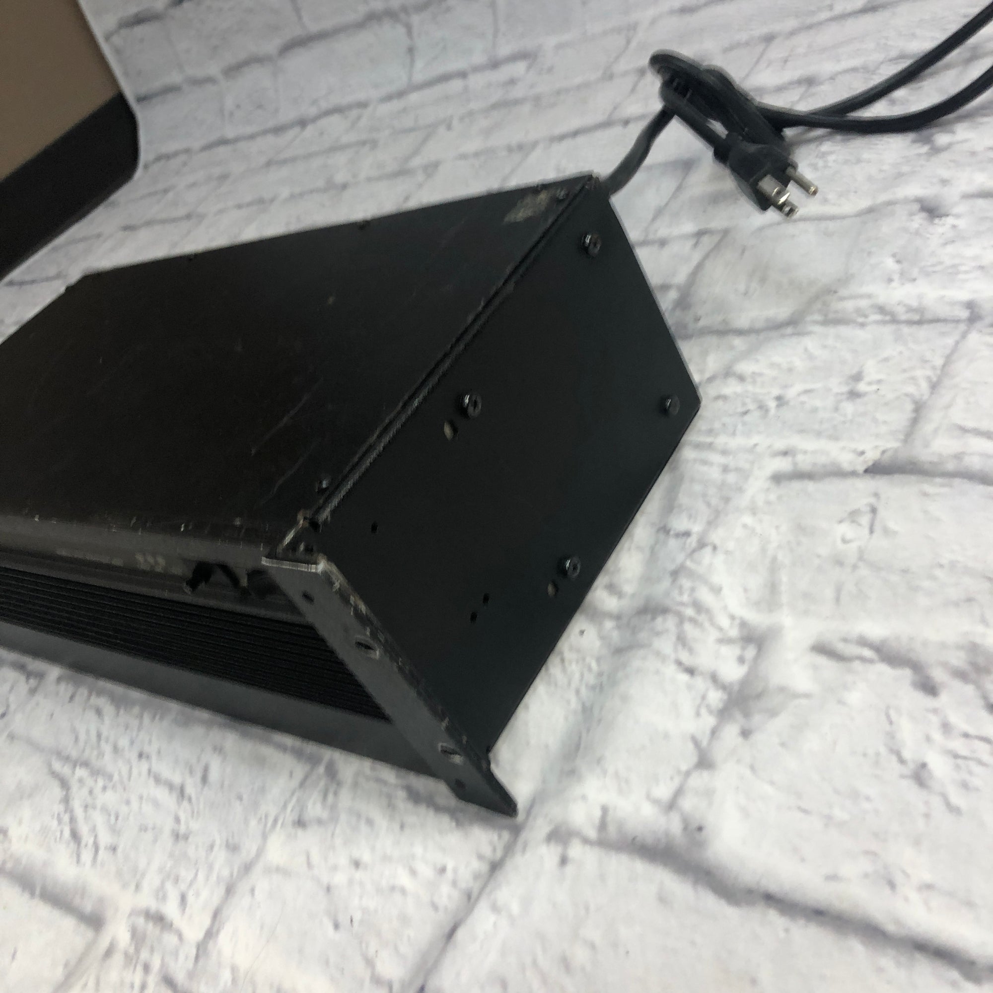QSC 1400 Power Amp