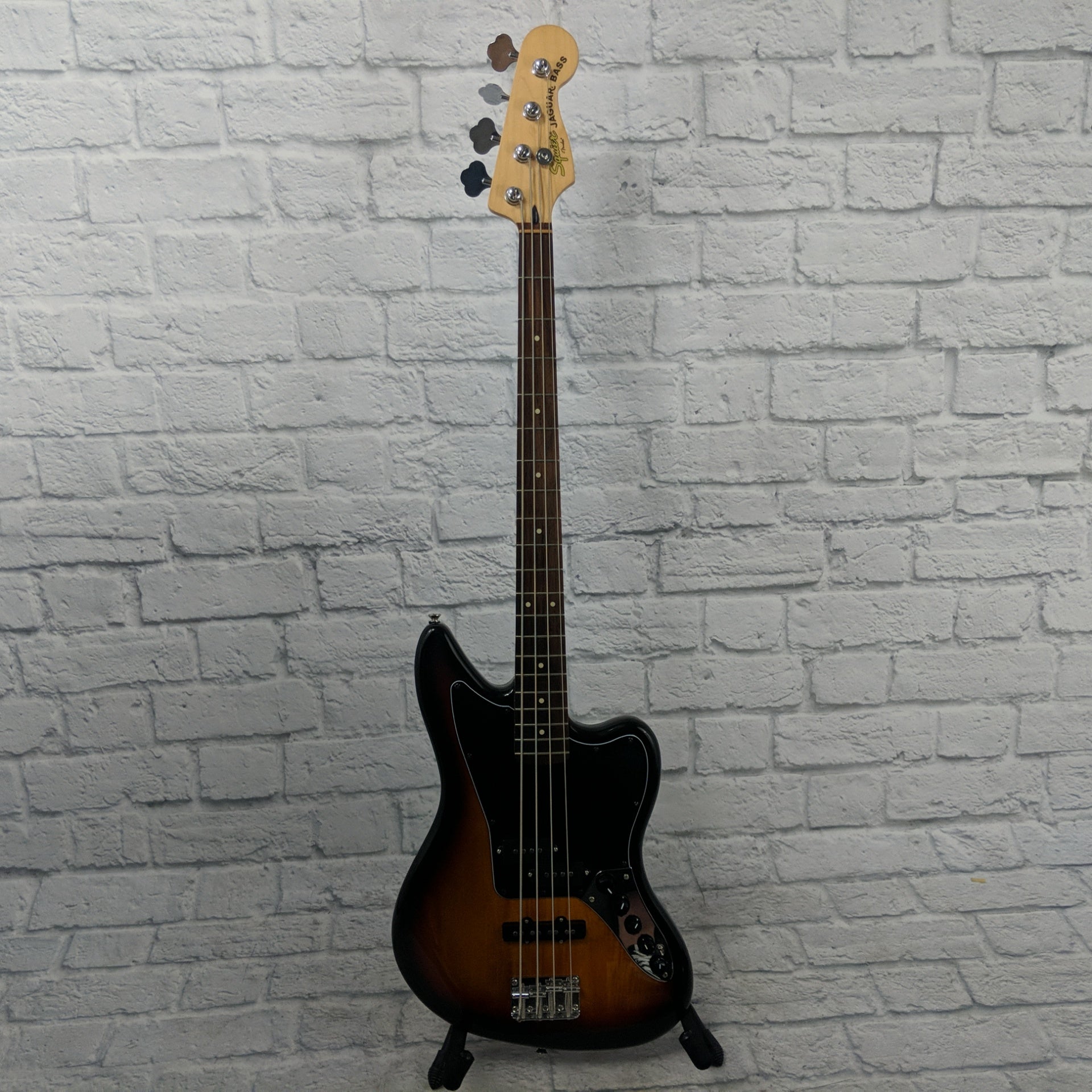 ** Fender Squire Jaguar Bass Modified