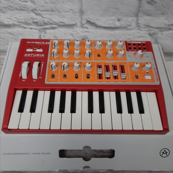 Arturia MicroBrute Red Analog Synth - Evolution Music