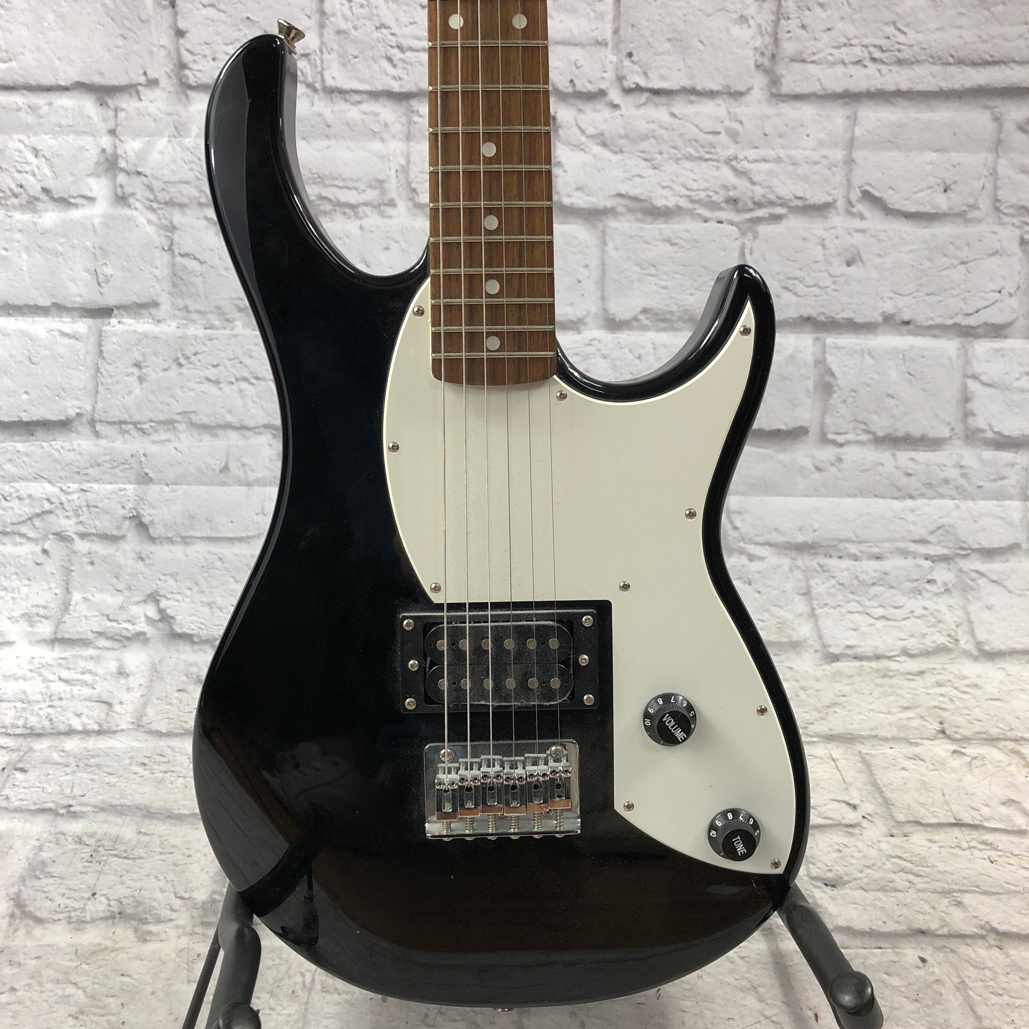 Peavey Rockmaster Solid Body Electric Guitar